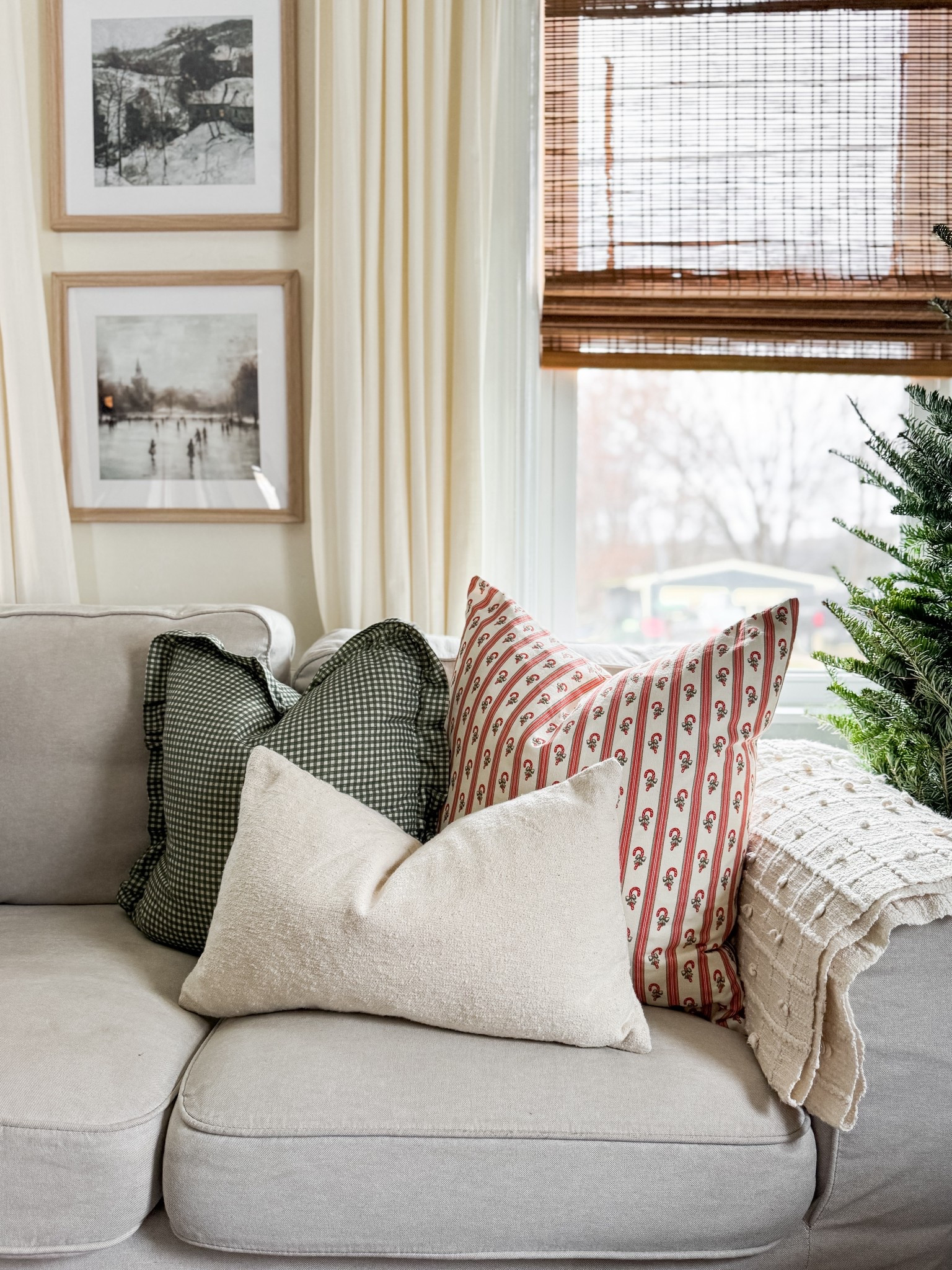 Christmas Throw Pillow Combo 

#LTKSeasonal #LTKHome #LTKHoliday