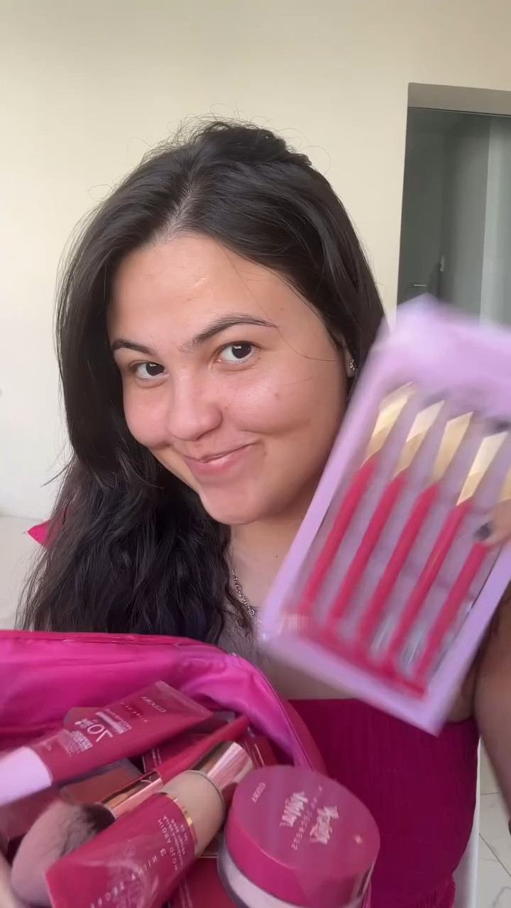 Maquiagem apenas com a @linhaniinasecrets 🩷

#linhaniinasecrets #niinasecrets #eudora #maquiagem #makeup #dicasdebeleza #maquiagembrasil #makeuptutorial #tutorial #dicademaquiagem #tutorialdemaquiagem

#LTKbrasil #LTKbeleza