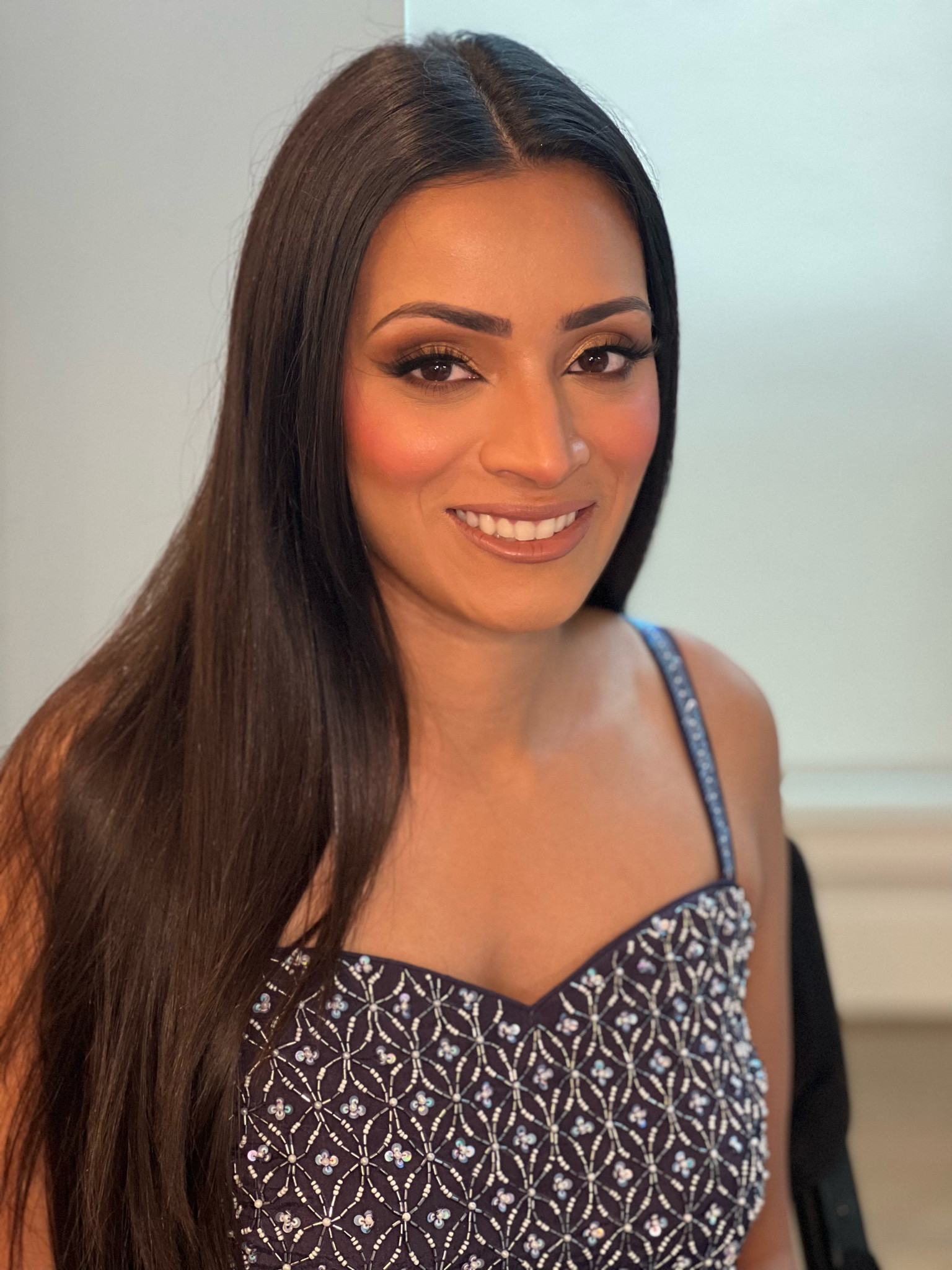 A full coverage base doesn’t always mean it has to look cakey. Estée Lauder Double Wear is my favorite go to for a fresh/full coverage base ✨

#LTKwedding #LTKGiftGuide #LTKbeauty