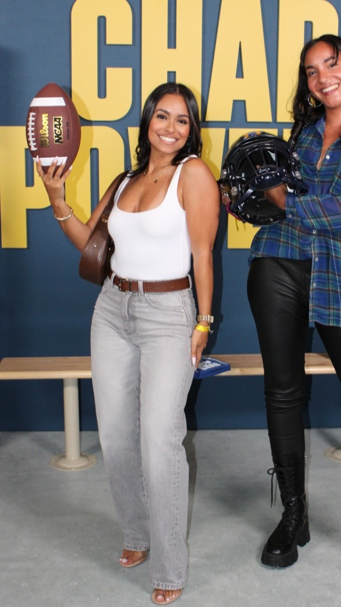 These Zara jeans 😮‍💨

#LTKStyleTip #LTKPetite #LTKFindsUnder50