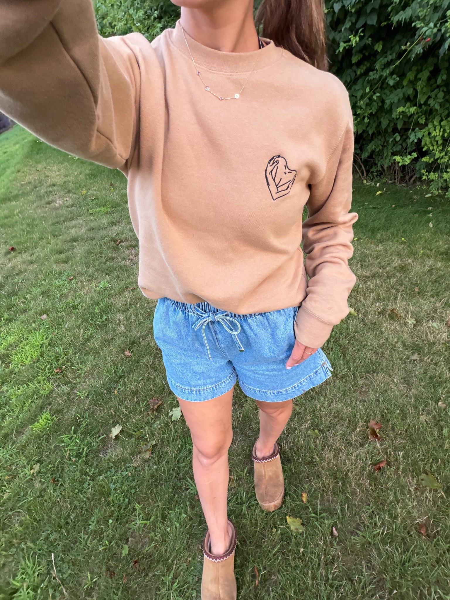 That end of summer, prefall type of cozy look! 🫶🏻

#LTKootd #LTKmomlife #LTKdayinmylife
