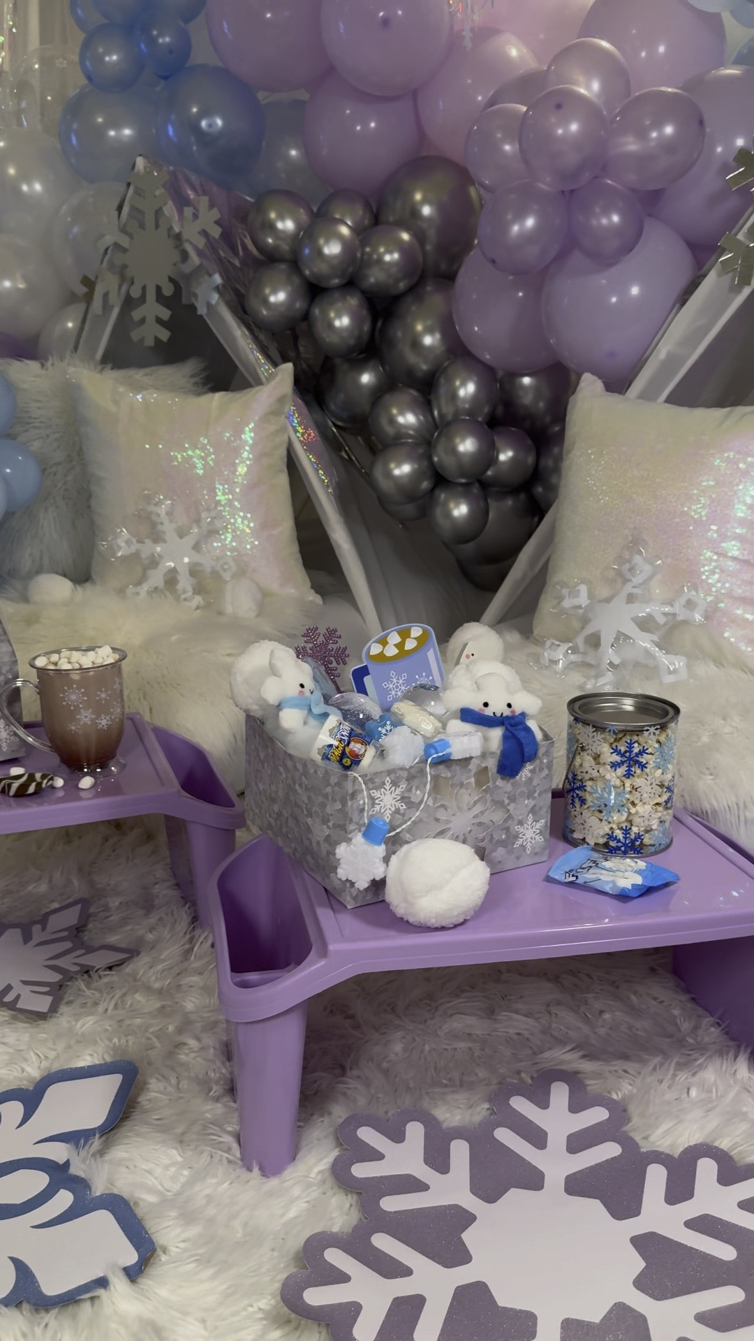 It’s a let it snow slumber party using  products from Oriental Trading Company!

#LTKHoliday #LTKSeasonal #LTKParties