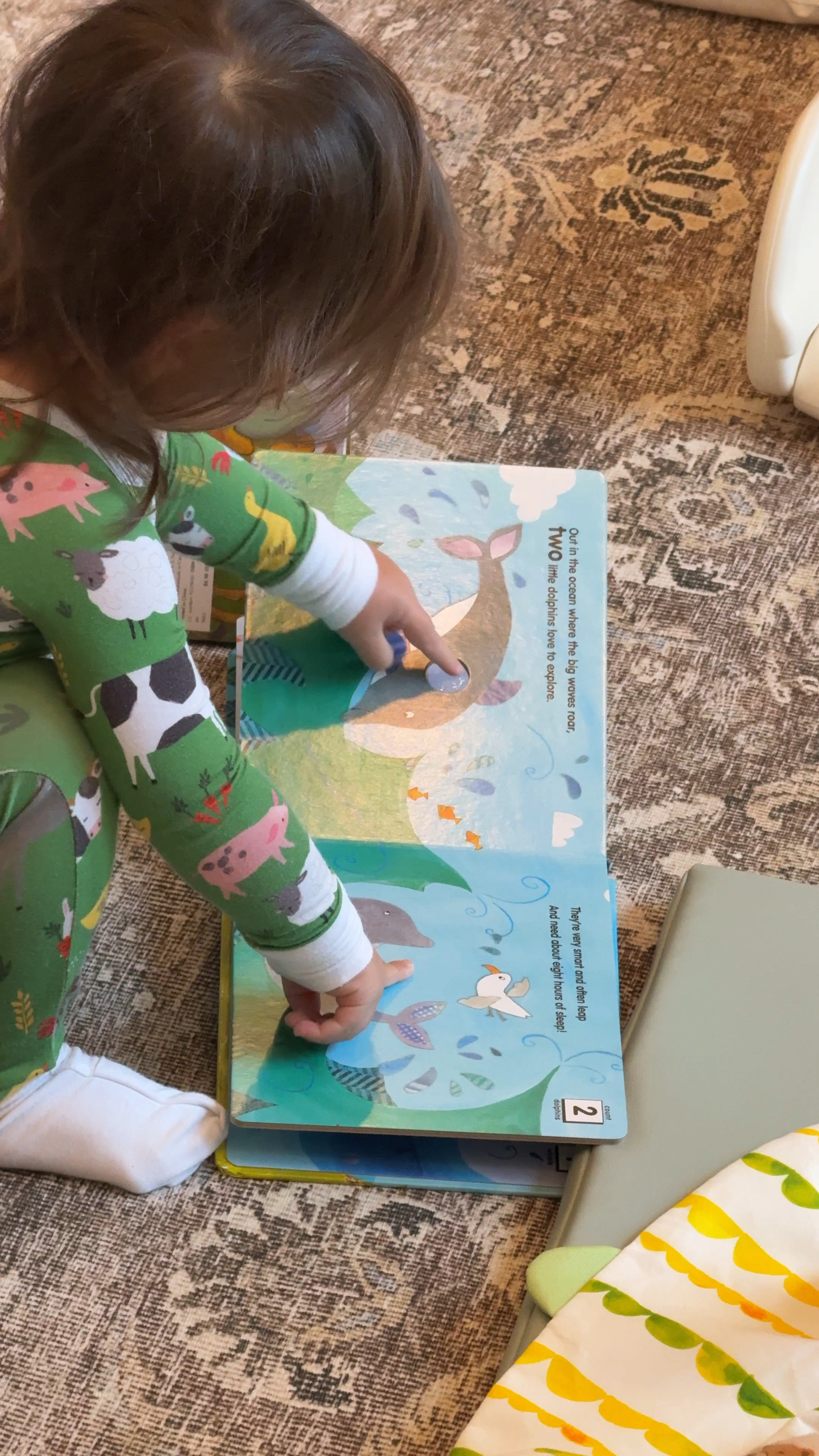 Best Pop-It book for kids and toddlers! This book entertains my daughter everyday and teaches her to count when we read it with her 

#LTKKids #LTKBaby #LTKGiftGuide