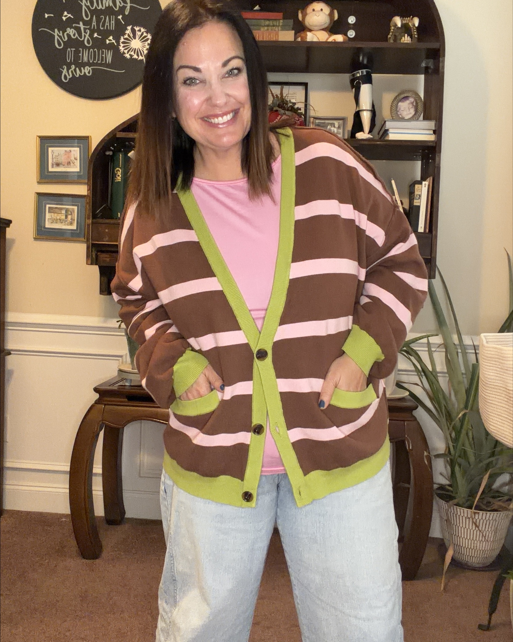 This is such a unique cardigan and I love it so much! 

#LTKootd #LTKMidsize #LTKOver40