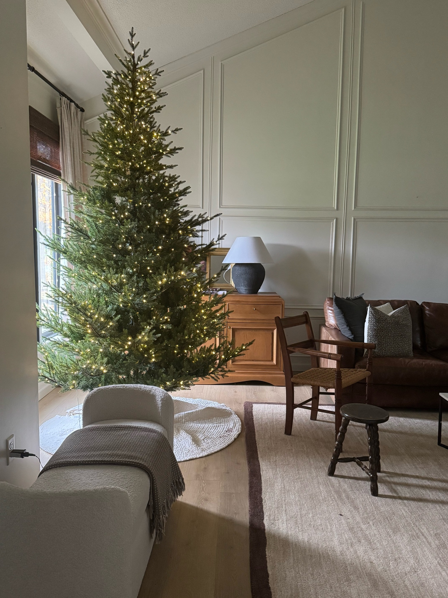 Christmas tree in my living room
Holiday decor
Area rug

#LTKHoliday #LTKHome #LTKSeasonal