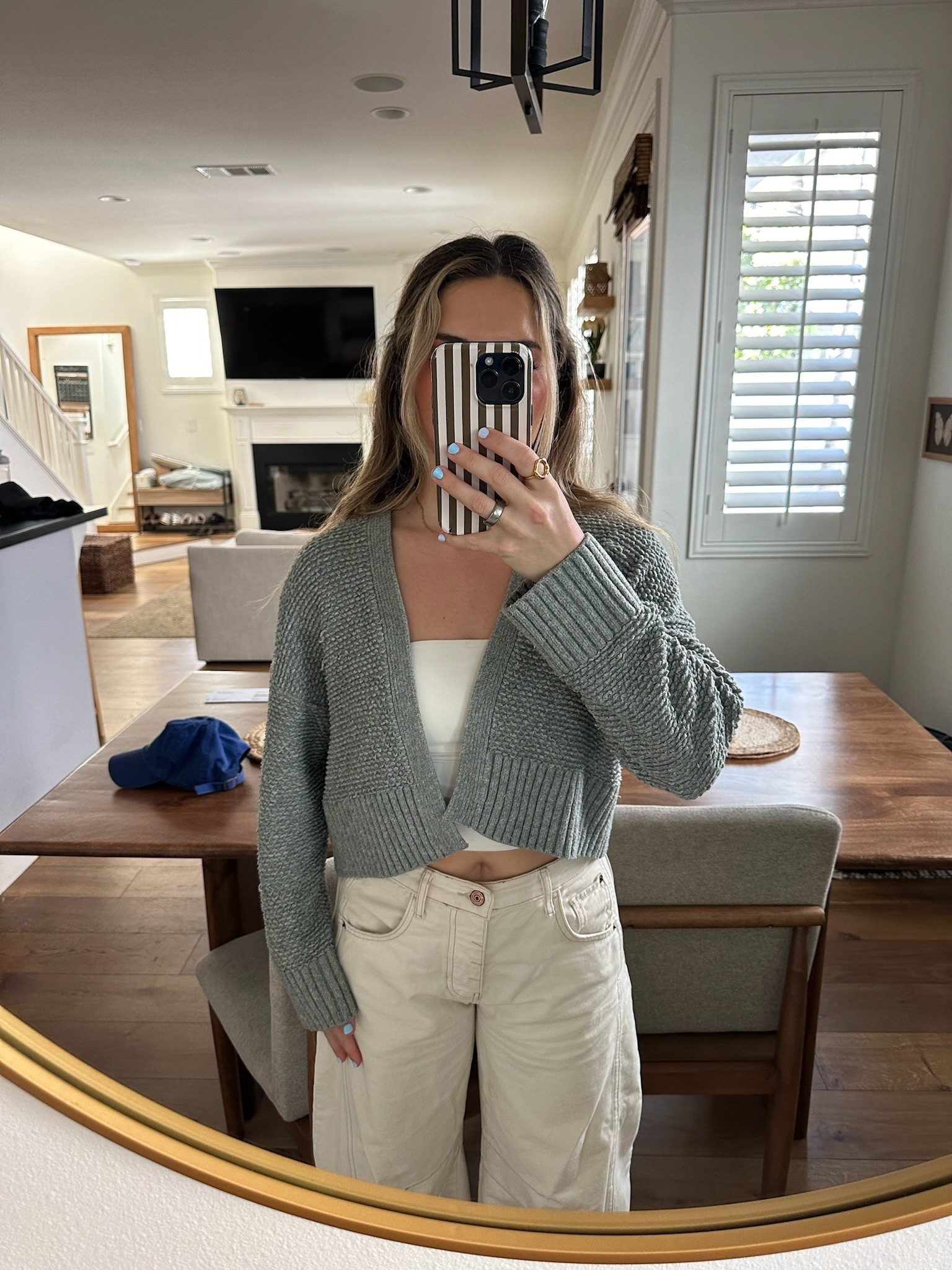 My cardigan is old Abercrombie! Linked similar 🩶

#LTKootd