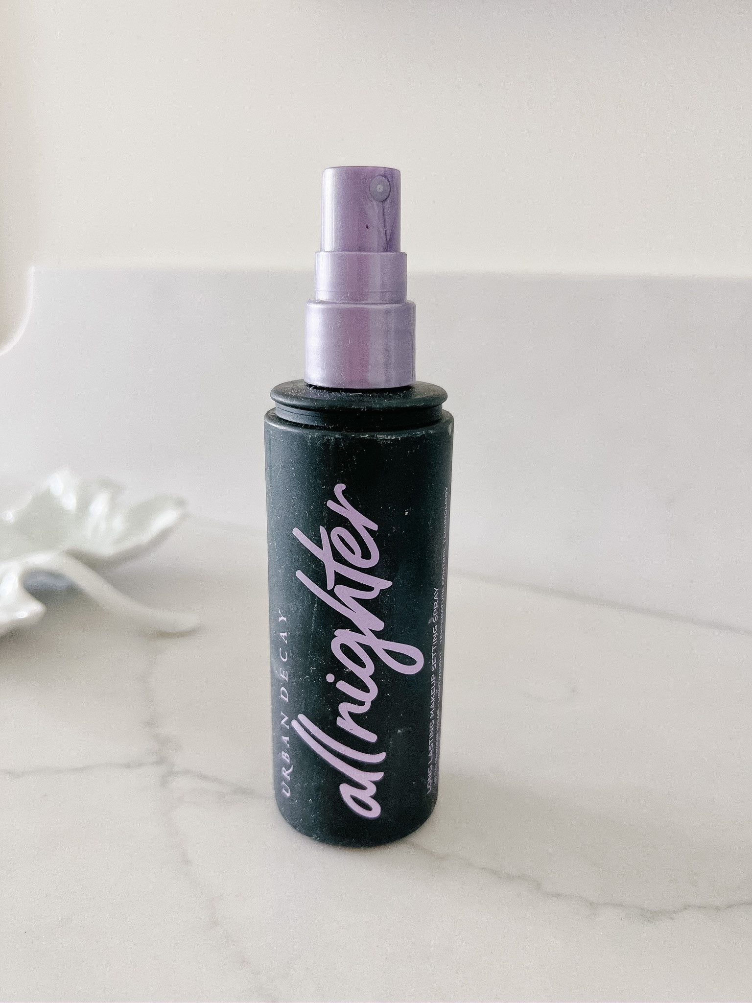 Urban Decay Setting Spray 

#LTKbeauty #LTKover40 #LTKfindsunder50