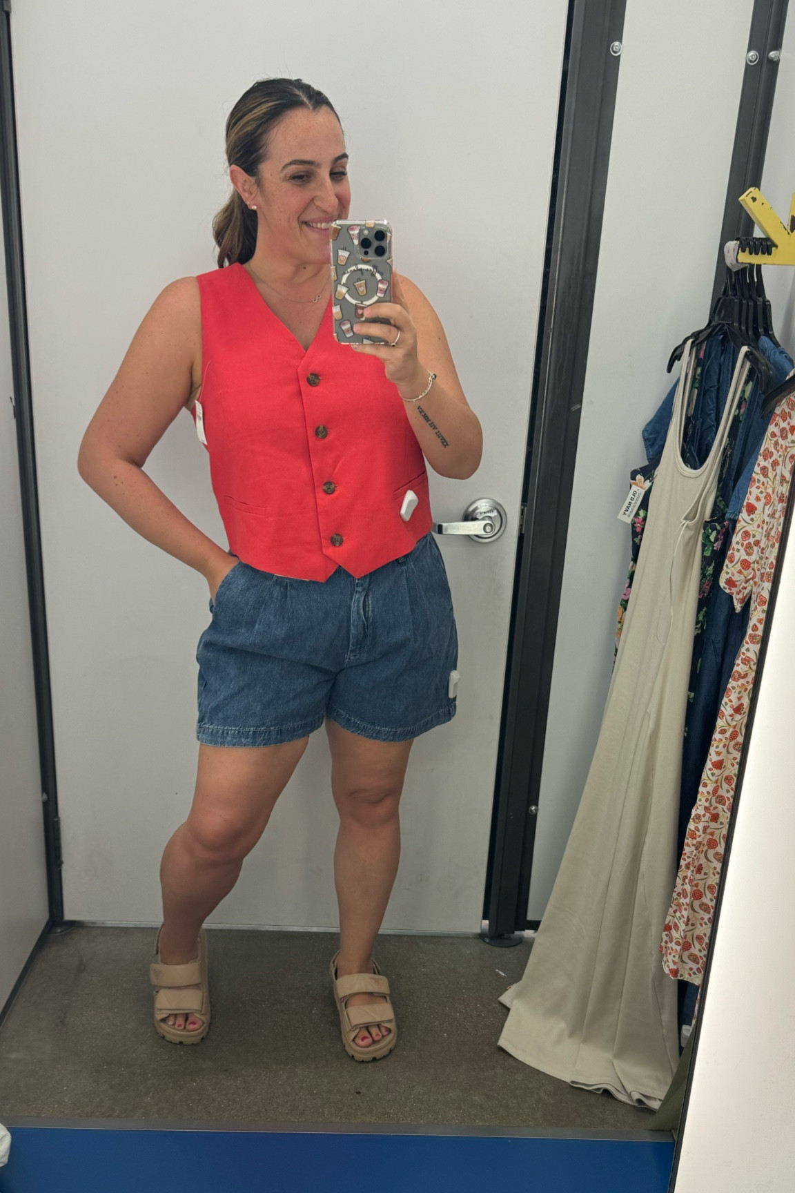 The vest is so vibrant and colorful! Wearing size large. Shorts are size large but could go with a medium. 

#LTKmidsize #LTKover40 #LTKstyletip
