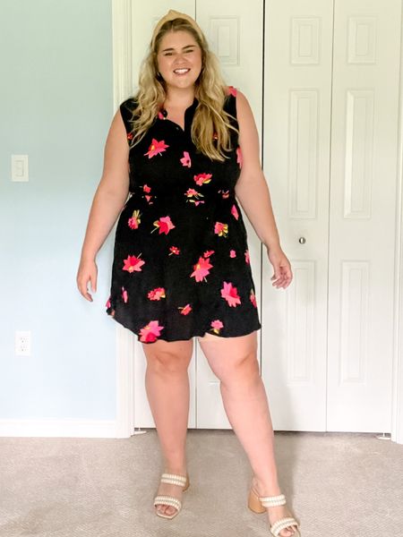 Floral Perfection 🌸 This dress is not only soft and comfy, but also has the cutest discrete pockets that are perfect to hold your phone! 😍 

#LTKstyletip #LTKcurves #LTKunder50
