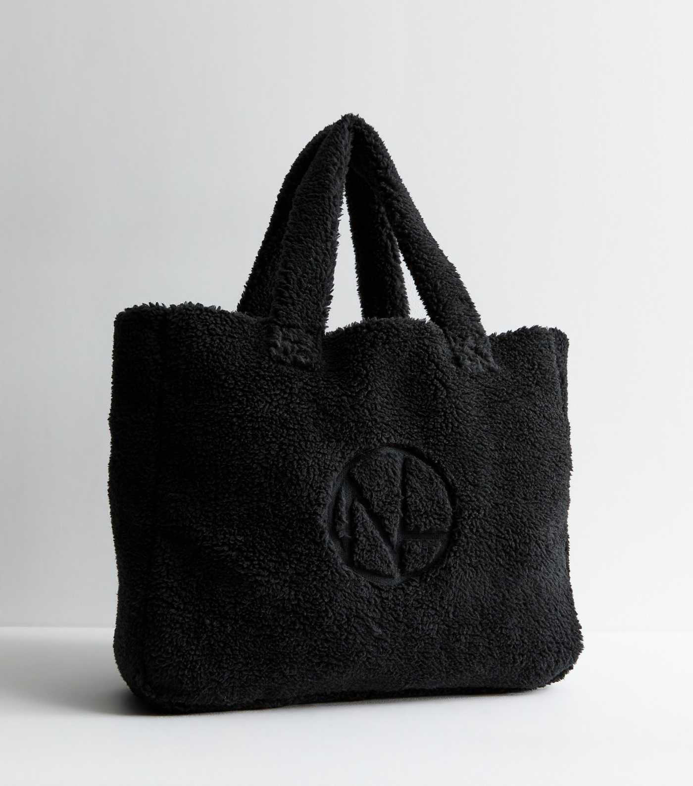 Black Oversized Borg Tote Bag | New Look | New Look (UK)