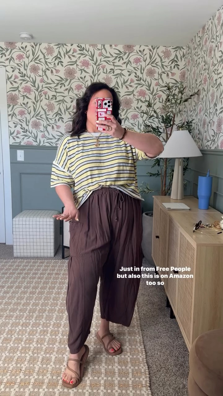 This outfit is sooooo comfy but also stylish with the barrel pants and striped shirt! Annndd can get all from Amazon 👏👏👏

#LTKootd #LTKMidsize #LTKBeauty