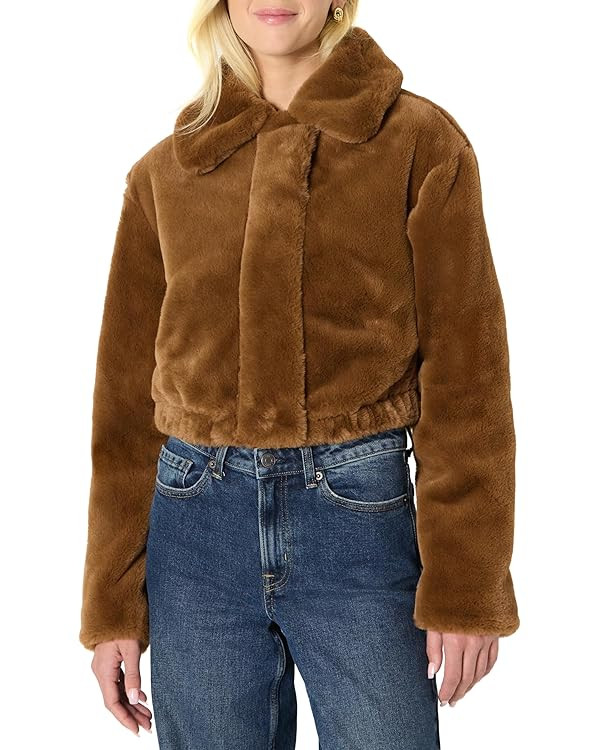 Amazon Essentials (Demi's Pick) Women's Oversized-Fit Cropped Faux Fur Jacket with Collar | Amazon (US)