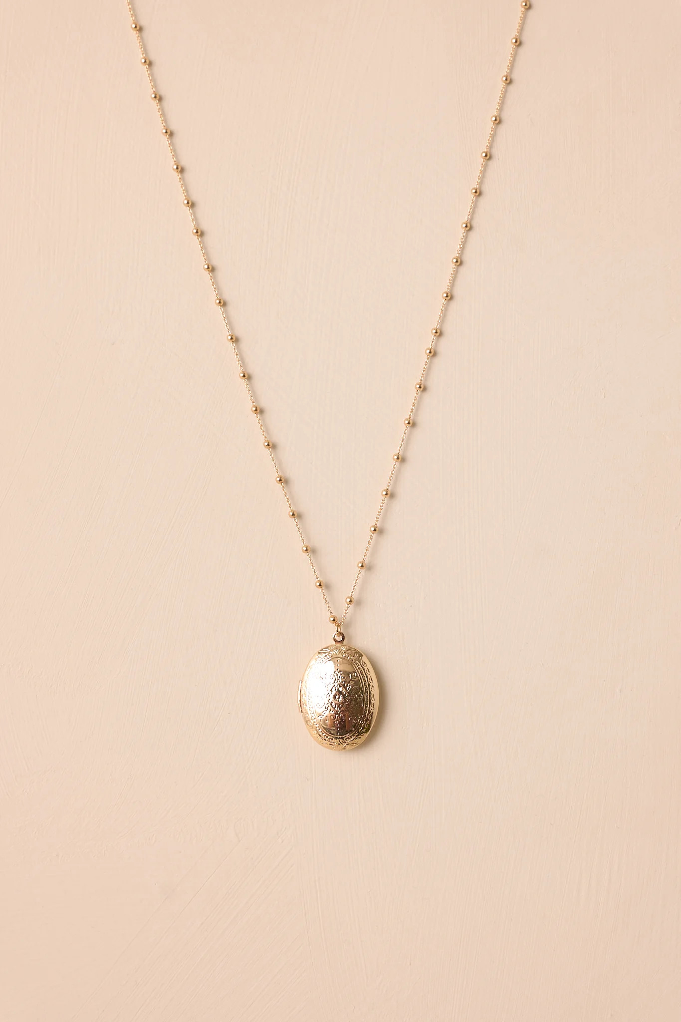 On Repeat Gold Locket Necklace | Red Dress