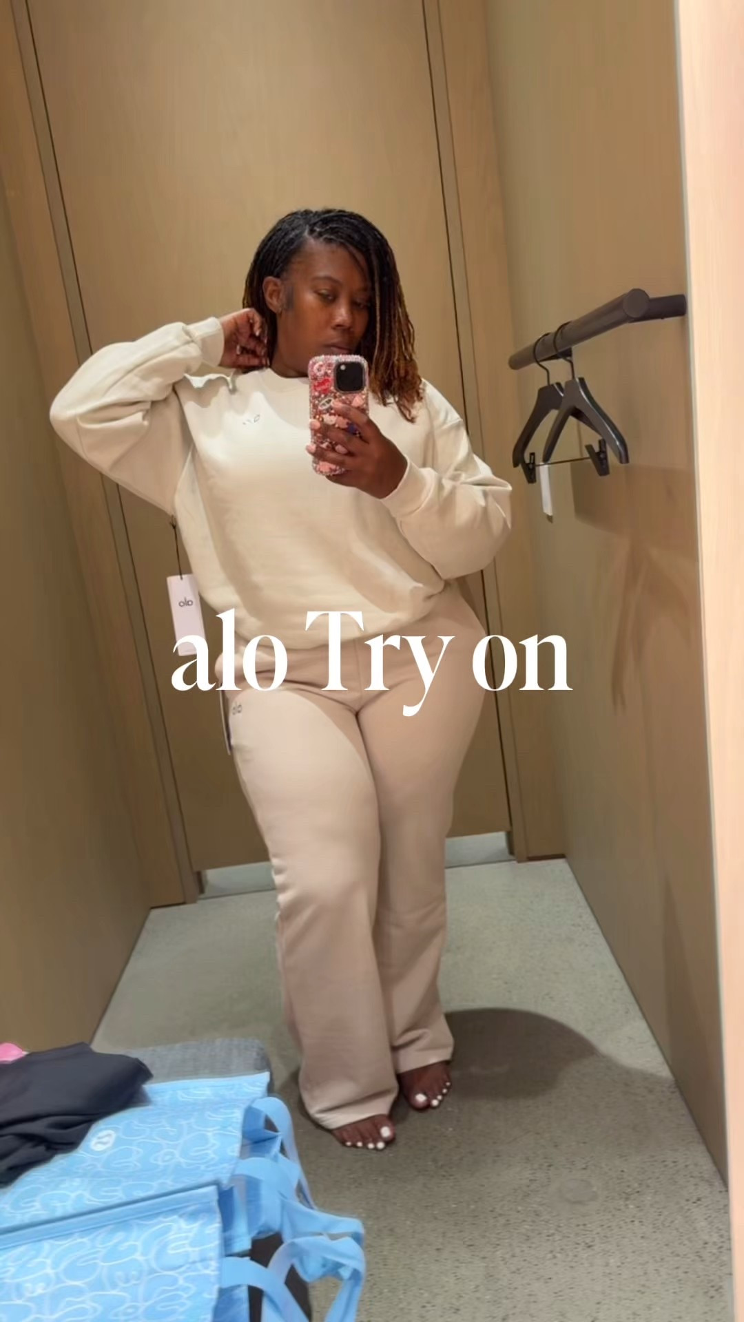 ALO really ate with this one. Soft, comfy, and still giving that clean girl energy. Linked everything for you… the fit is chef’s kiss.
I’m wearing a size large in the bottoms and medium in the top.

#LTKootd #LTKPlusSize #LTKActive