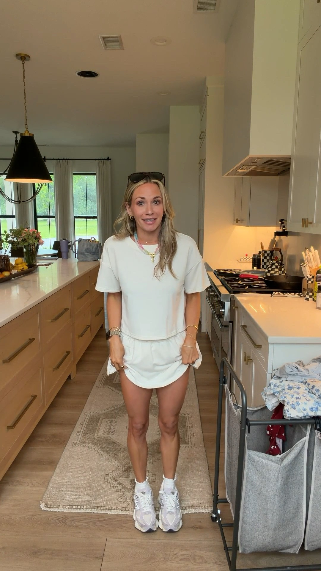 I tried the viral 10 minute express self tanner from loving tan and I’m impressed!! You can grab it for 15% today with the code LT15 🩷

#LTKselfcare #LTKSaleAlert #LTKBeauty