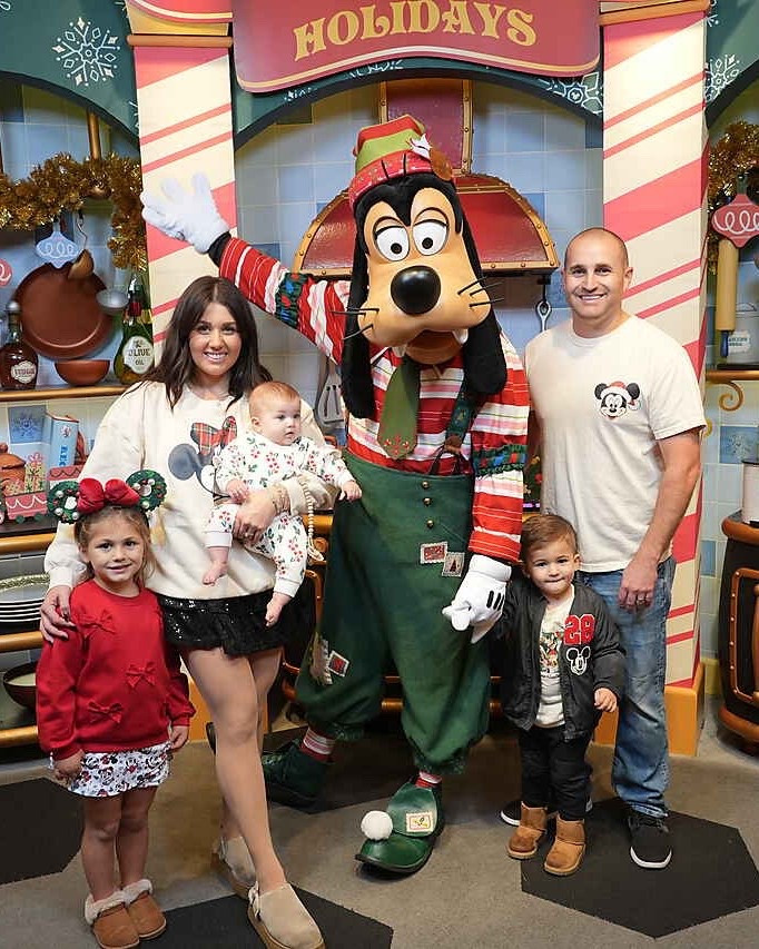Cute family coordinated outfits for a Disney Christmas experience! We loved breakfast at Goofys kitchen with the holiday theme and characters 

#LTKHoliday #LTKTravel #LTKmomlife