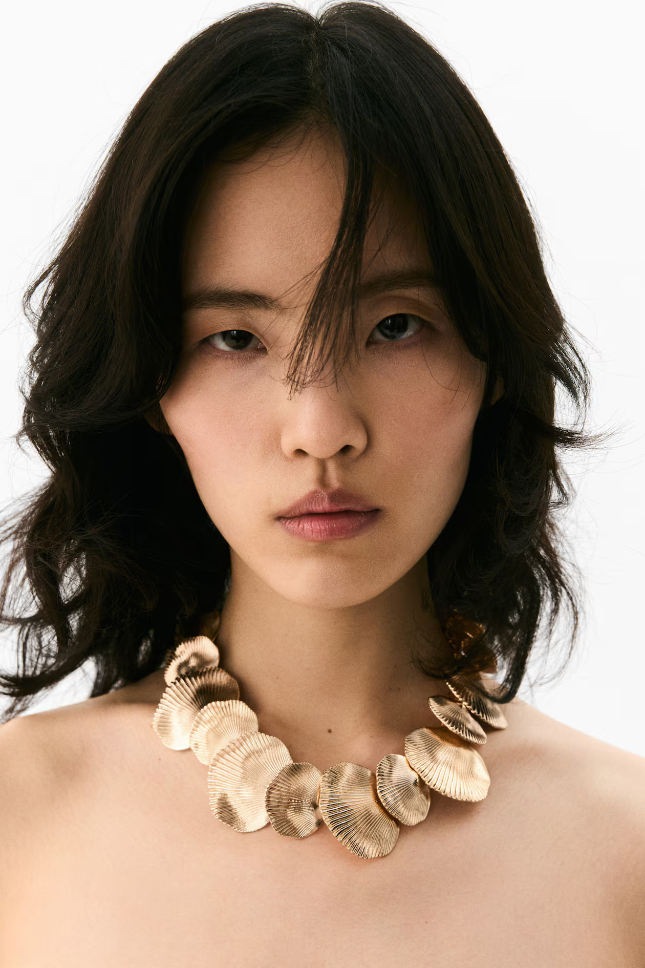 Halskette mit Muscheldetails | H&M (DE, AT, CH, NL, FI)