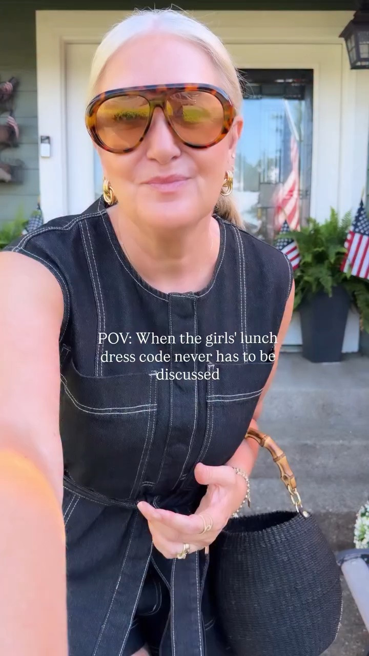 I’m usually always over dressed….except when it’s girls’ lunch…the assignment is understood! 

The cute denim set is from @commense.official and I’m completely in love! The quality is AMAZING and the price cannot be beat! Wearing a large! Size up. 

🛍️Comment SHOP for this ADORABLE set! 

#girlslunch #seattlecreative #midlifewomen #commense

#LTKdayinmylife #LTKootd #LTKOver40