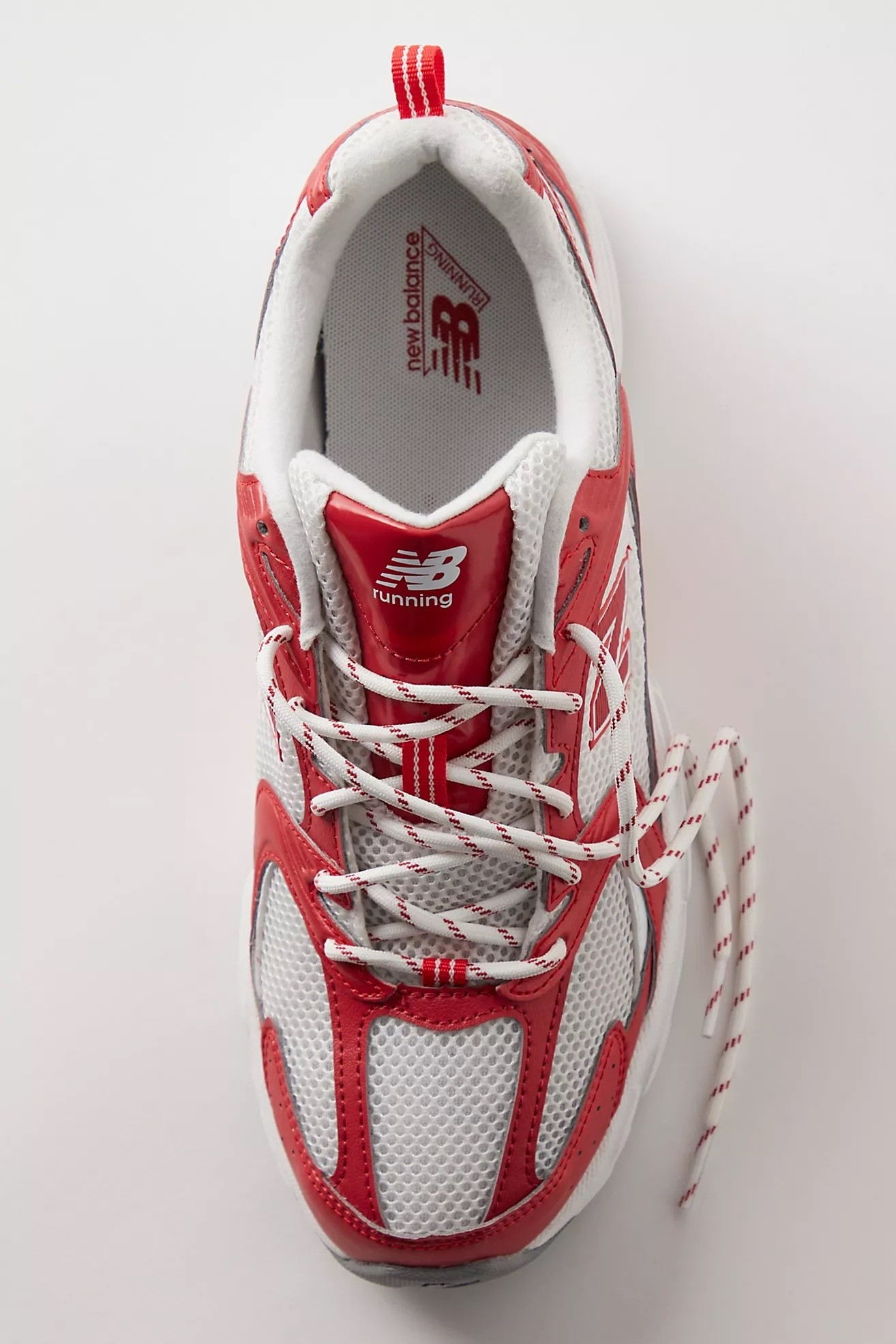 Love these new balances sneakers! 