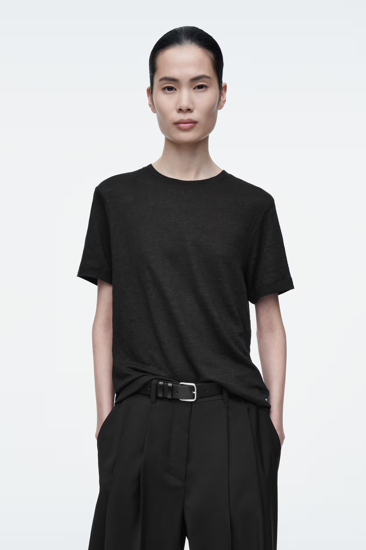 HEMD AUS LEINEN MIT RUNDHALSAUSSCHNITT | H&M (DE, AT, CH, NL, FI)