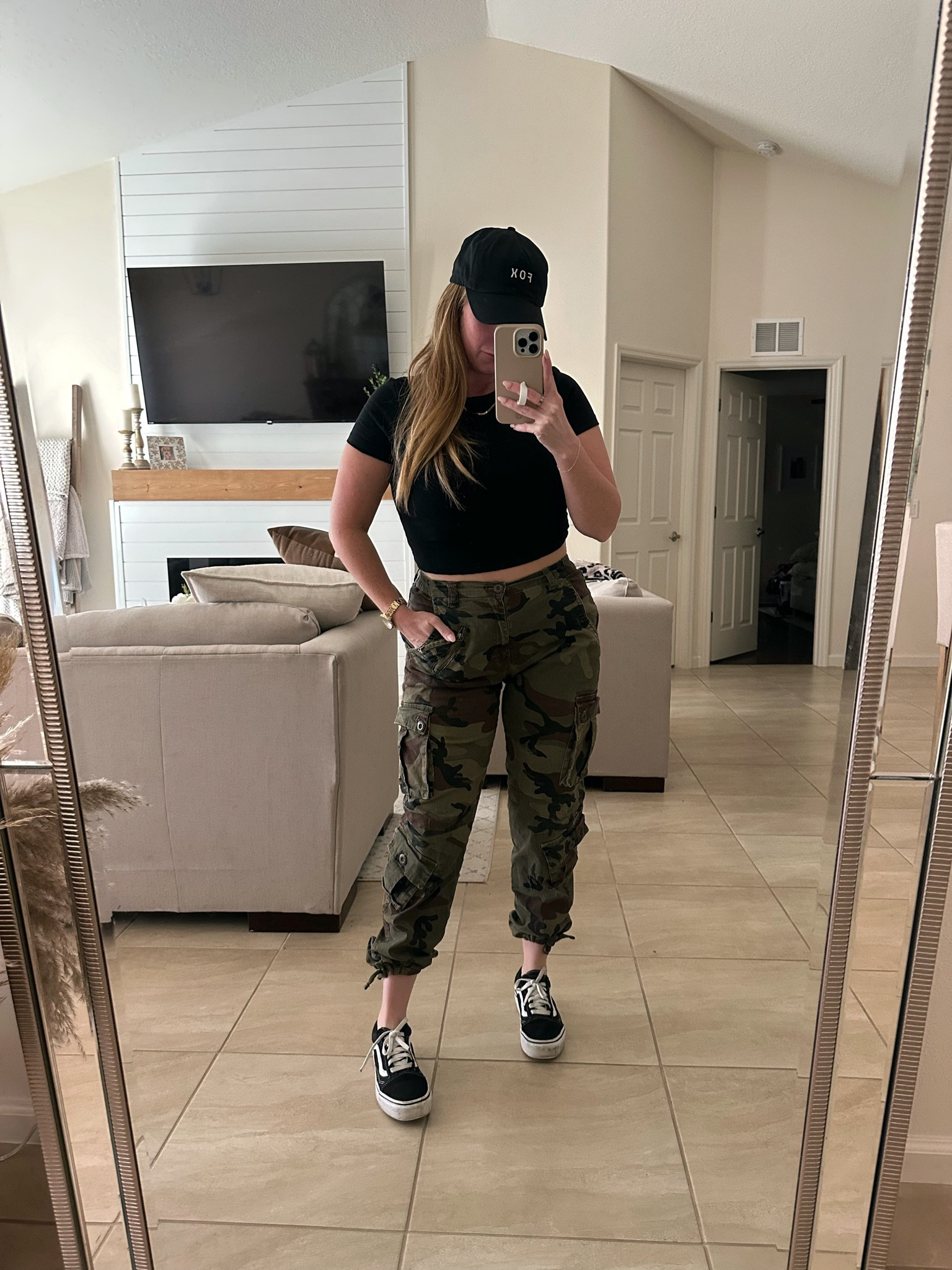 Another day, another pair of cargo pants 

Camo pants | camo cargo pants | fall fashion | casual style | edgy fall looks | amazon | target | vans 



#LTKFindsUnder50 #LTKSeasonal #LTKStyleTip