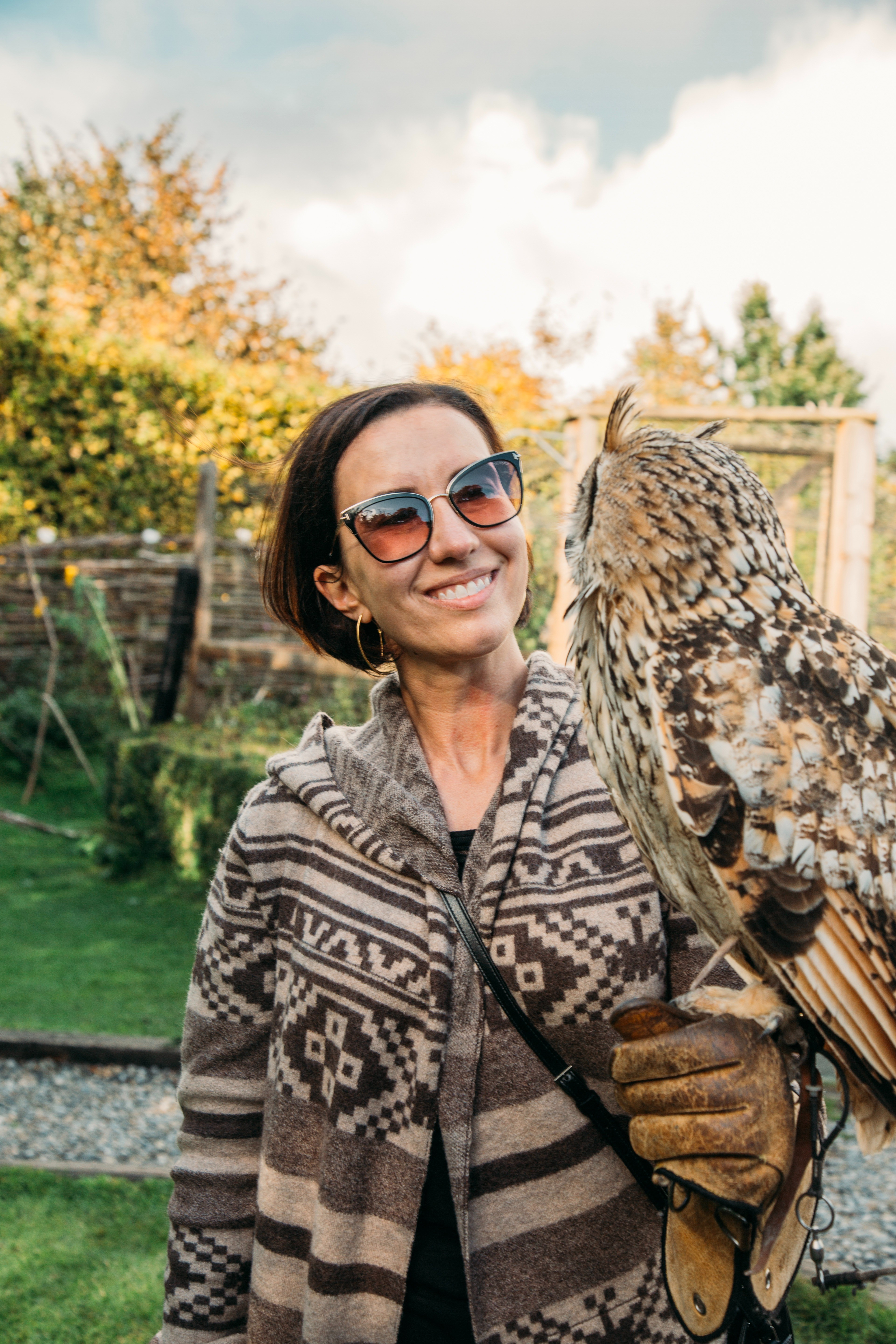 A royal date with raptors...If you ever find yourself at @dromolandcastlehotel , do not skip the falconry experience. It ended up being one of my favorite moments of the entire Ireland trip. You get to work with trained hawks and falcons, learn how they hunt and communicate, and actually have them fly right to your glove. And then there are the resident owls... easily the sweetest, most expressive little souls I’ve ever met. If you’re headed to Ireland and want a once-in-a-lifetime experience, this is it.   #irelandroadtrip #dromolandcastle #raptors #Ireland #visitireland

