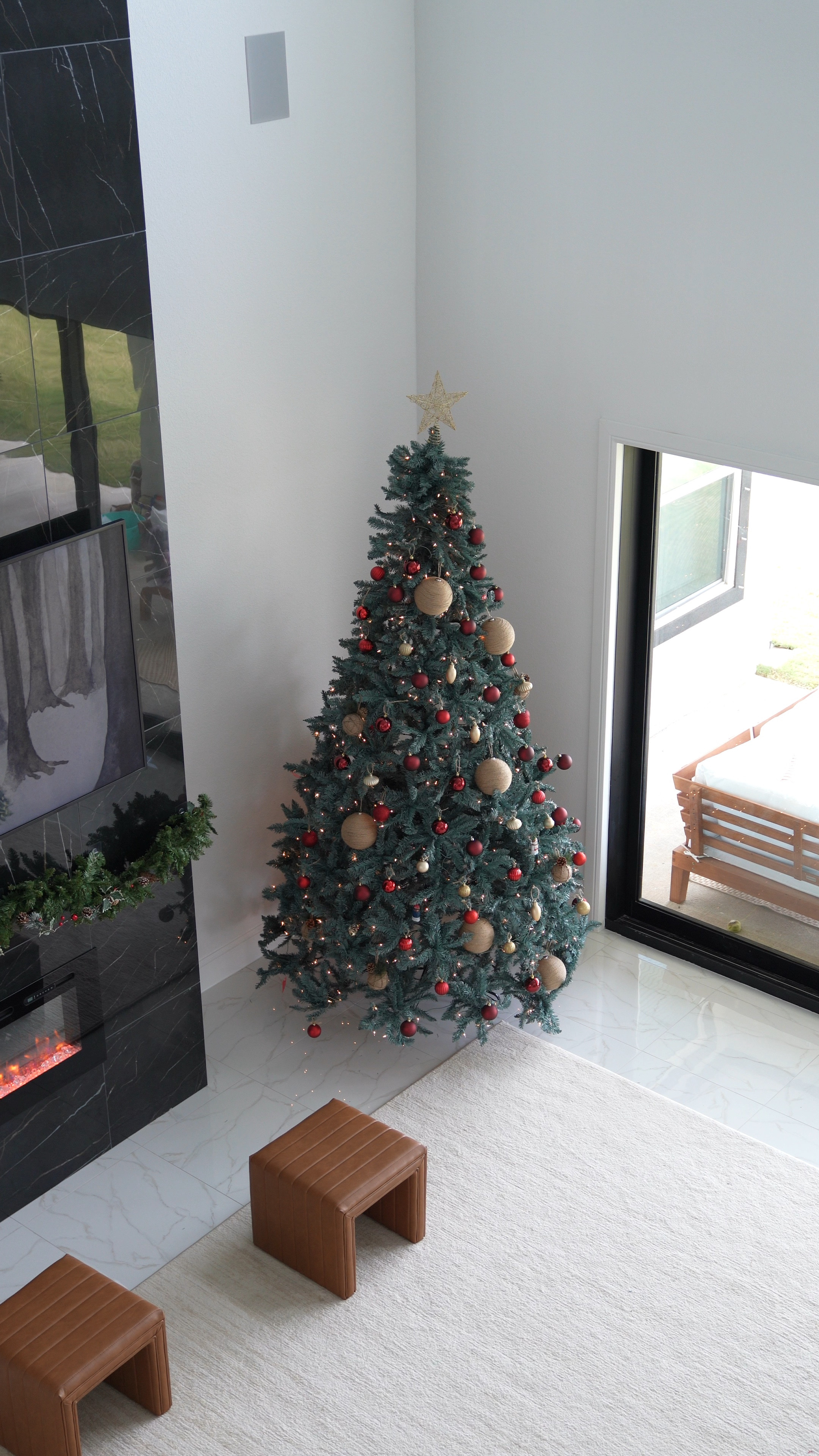 Obsessed with my Living Room Tree! 

#LTKSeasonal #LTKhome #LTKHoliday