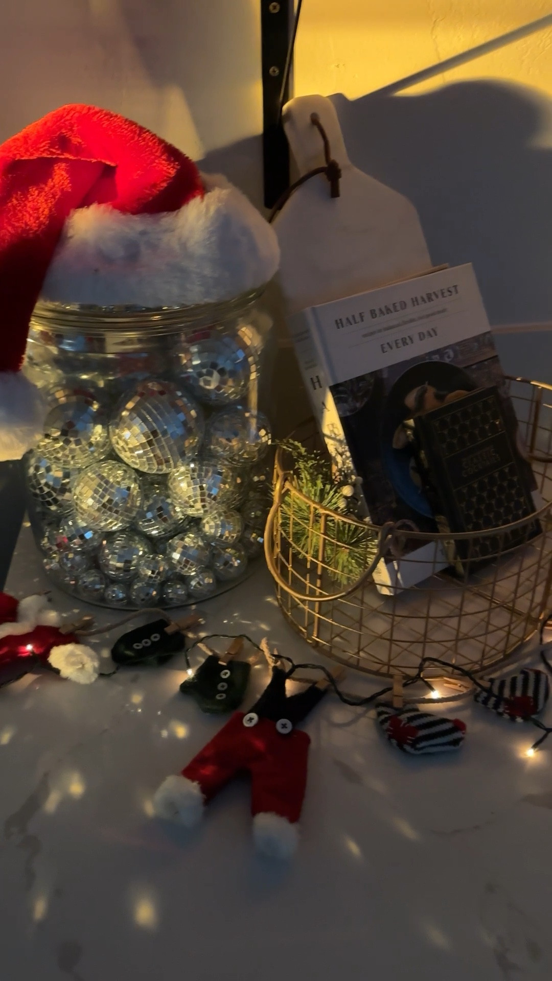 LOVE how the open shelves look during christmas time ✨🦌 

#LTKHome #LTKStyleTip #LTKHoliday