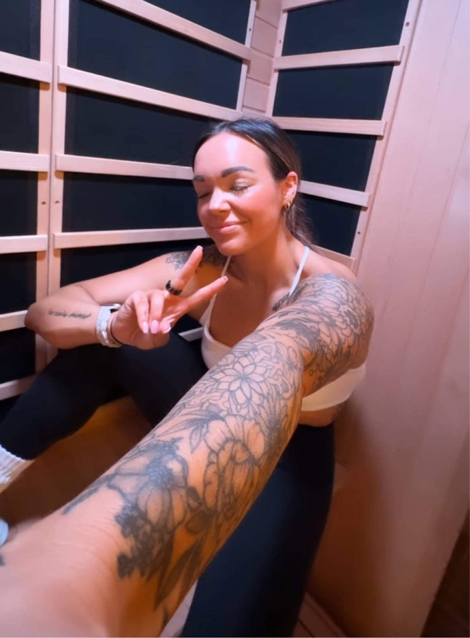 Home gym sauna 🫶🏼

#LTKfitness #LTKsalealert