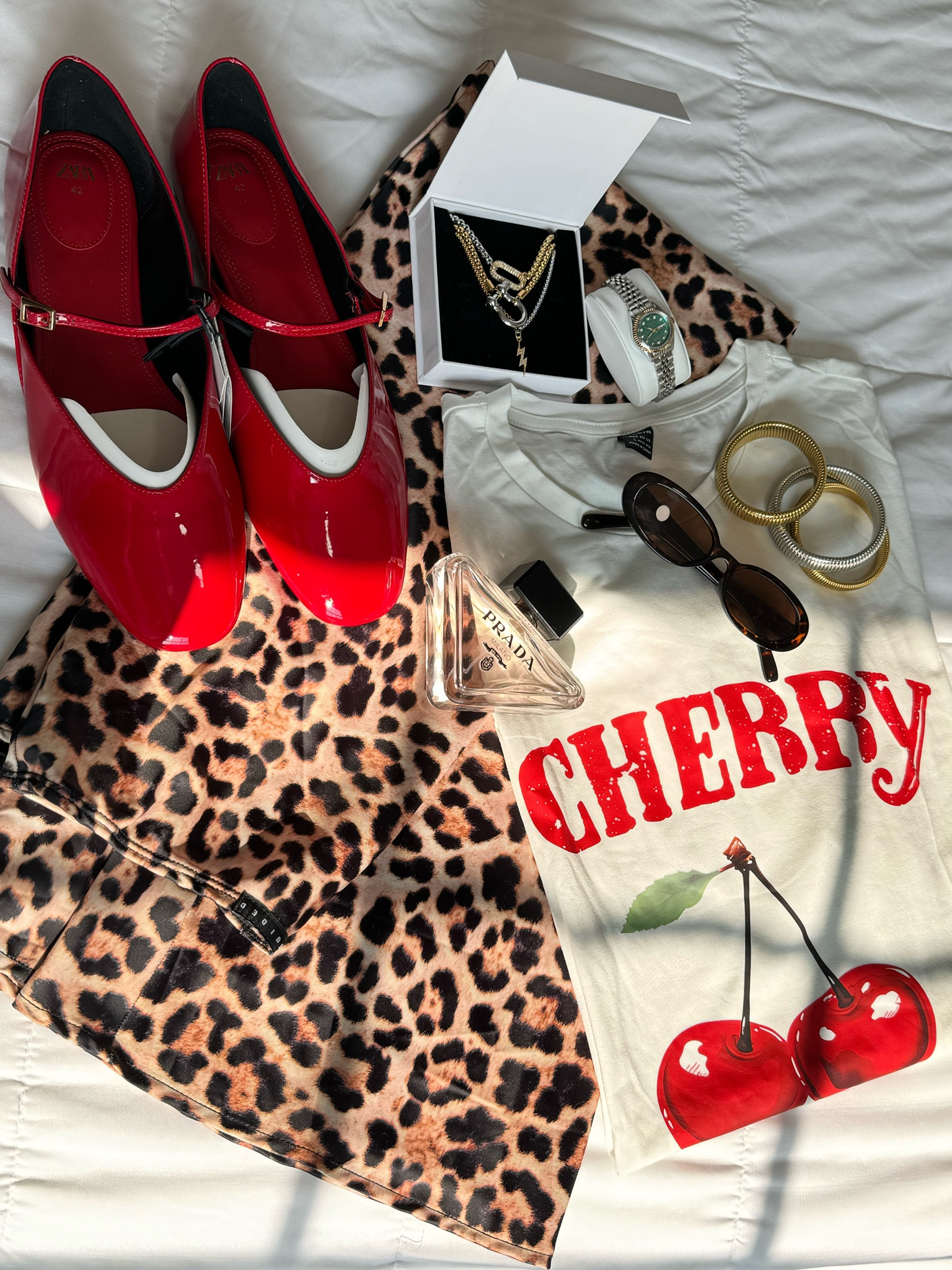 animal print/cherry 🌸🍒 outfits inspo 
Skirt size: small t-shirt size Large oversized!

#LTKStyleTip #LTKU