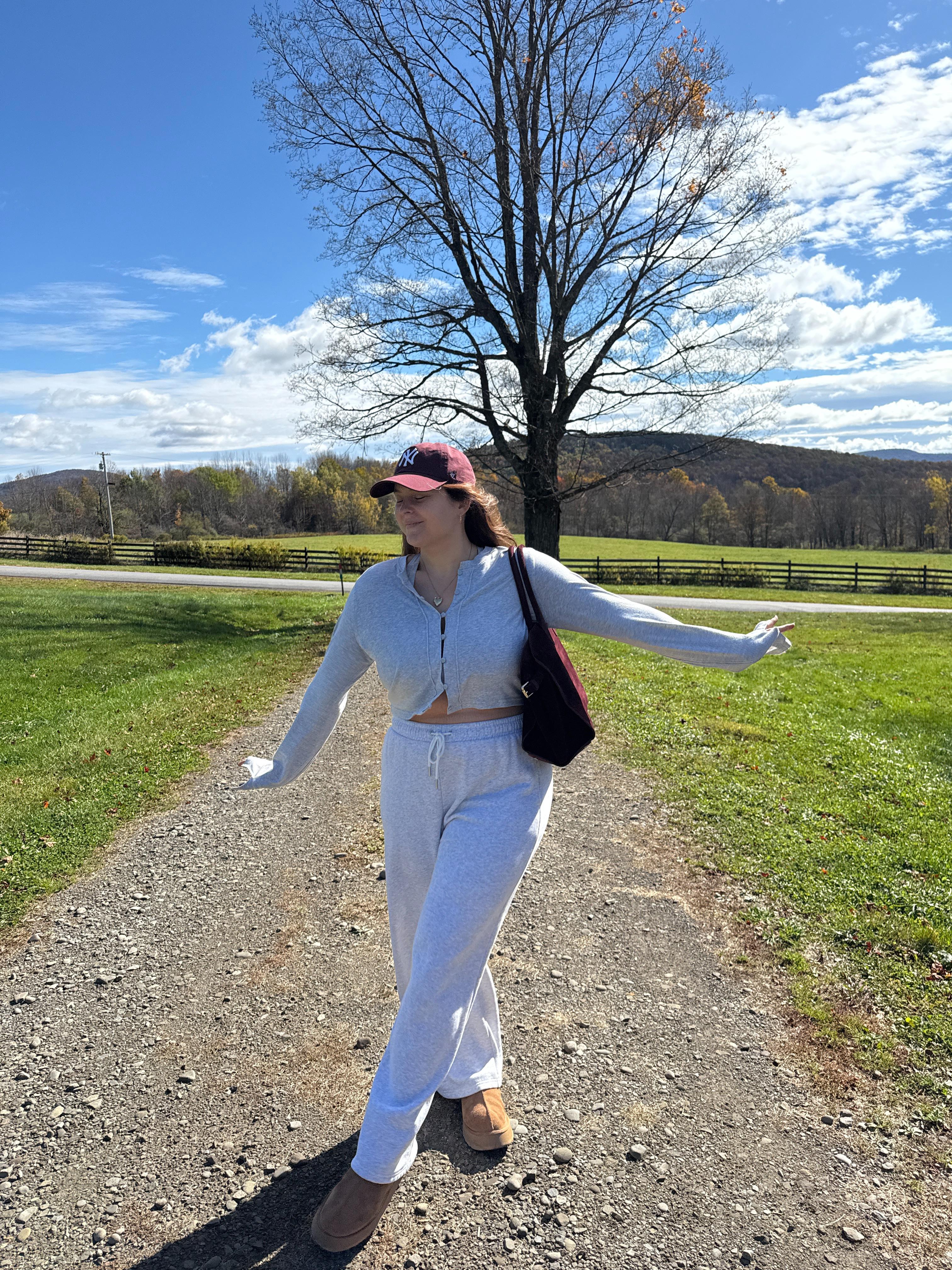 abercrombie wide leg lounge sweats
aerie cardigan shrunken
ugg tazz platform 
yankees hat 
 

 

#LTKMidsize #LTKFindsUnder50 #LTKStyleTip