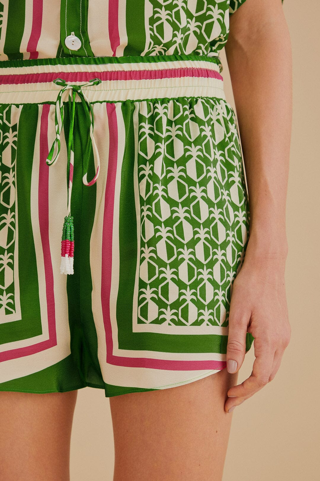 Green Pineapple Scarf Shorts | FarmRio (US)