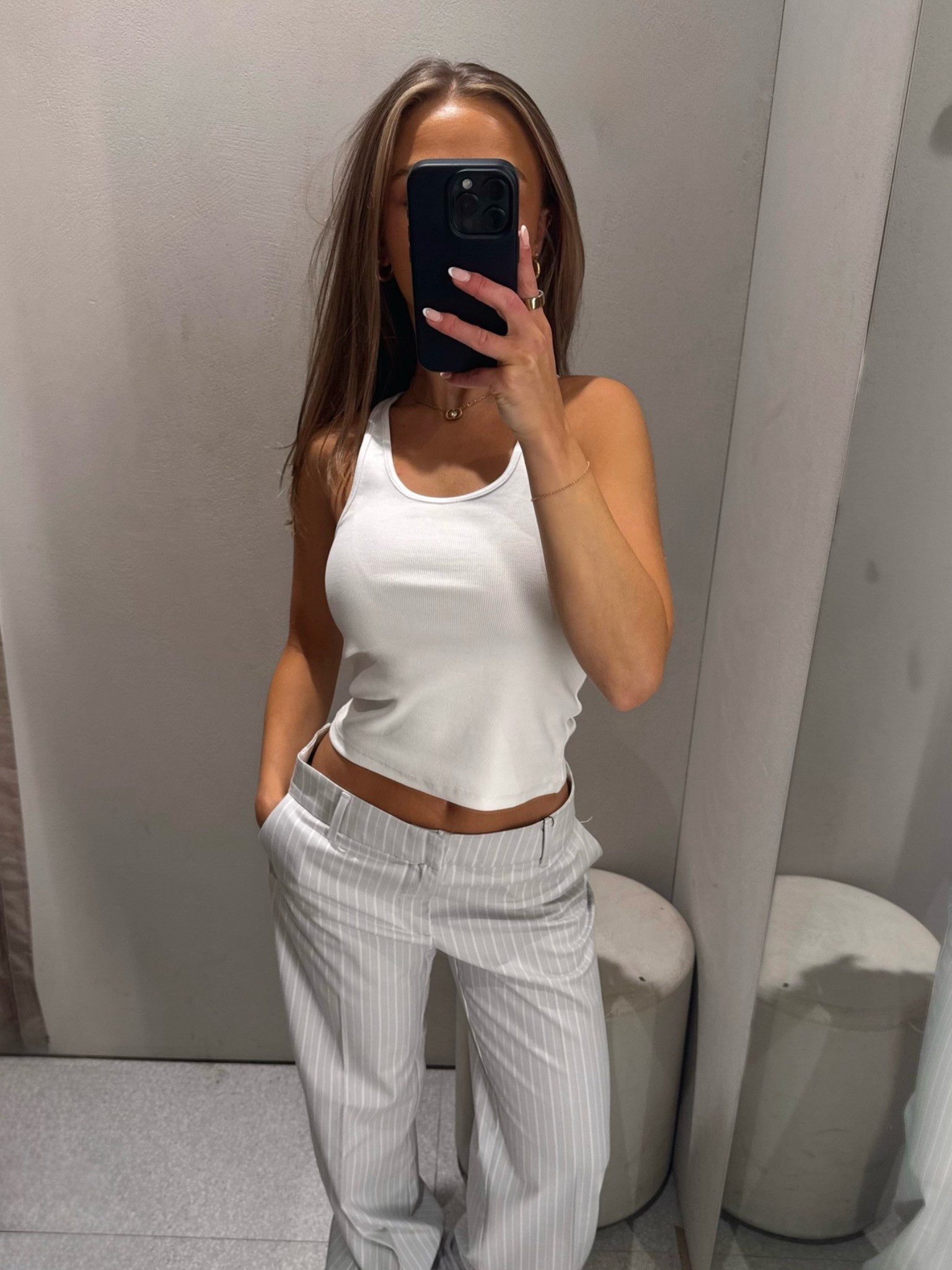 new in zara try on haul!! 🌺

summer spring outfit inspo easy ootd grey low rise striped trousers straight pinstripe casual

#LTKuk #LTKsummer #LTKeurope