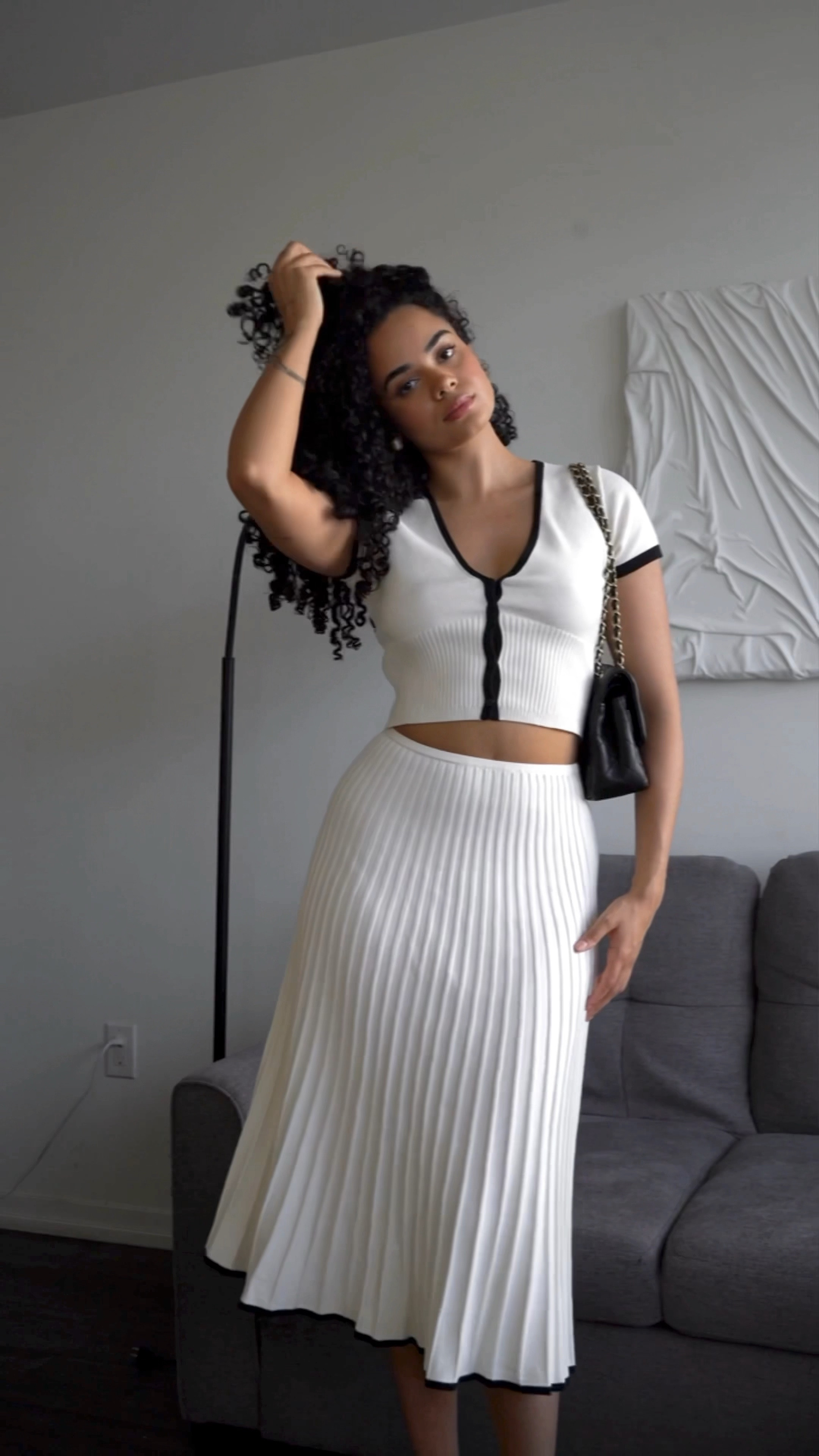 Elegant set inspo 

Use code: MESHKIAALIYA

Size:
Top: Small
Bottom: Small