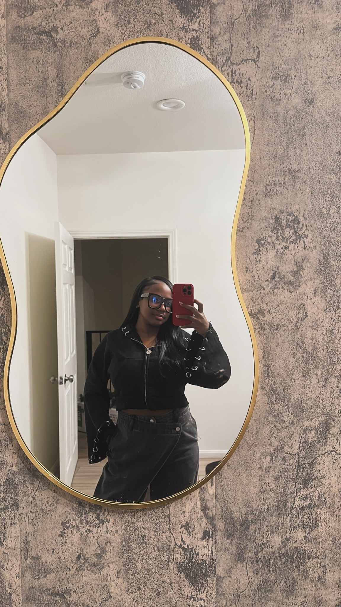 Abstract mirror 

#LTKHome