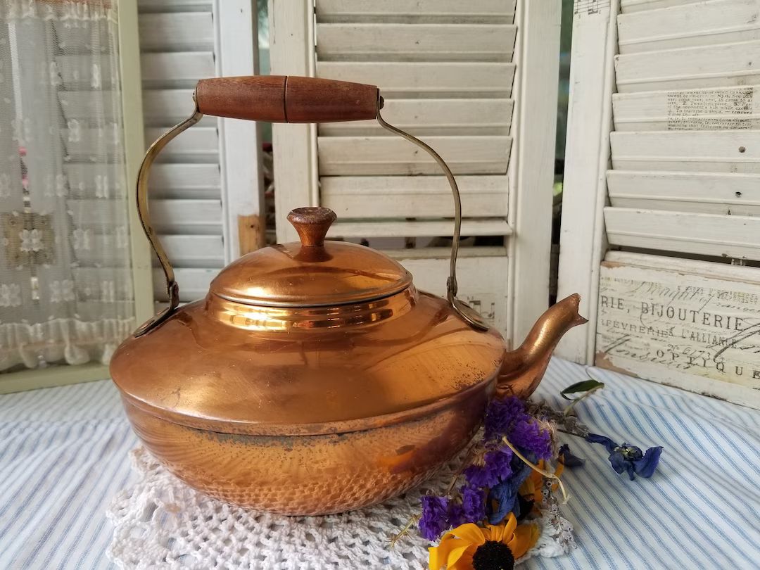 Delicious rustic copper tea kettle made in Portugal. This is a Charming squatty brass and copper ... | Etsy (US)