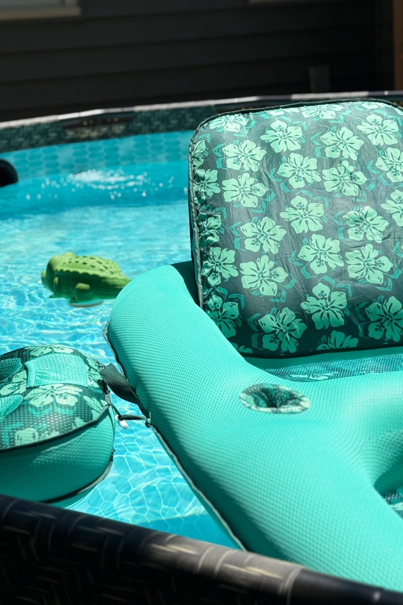 Amazon pool day essentials

#LTKdayinmylife #LTKSeasonal #LTKstorytime