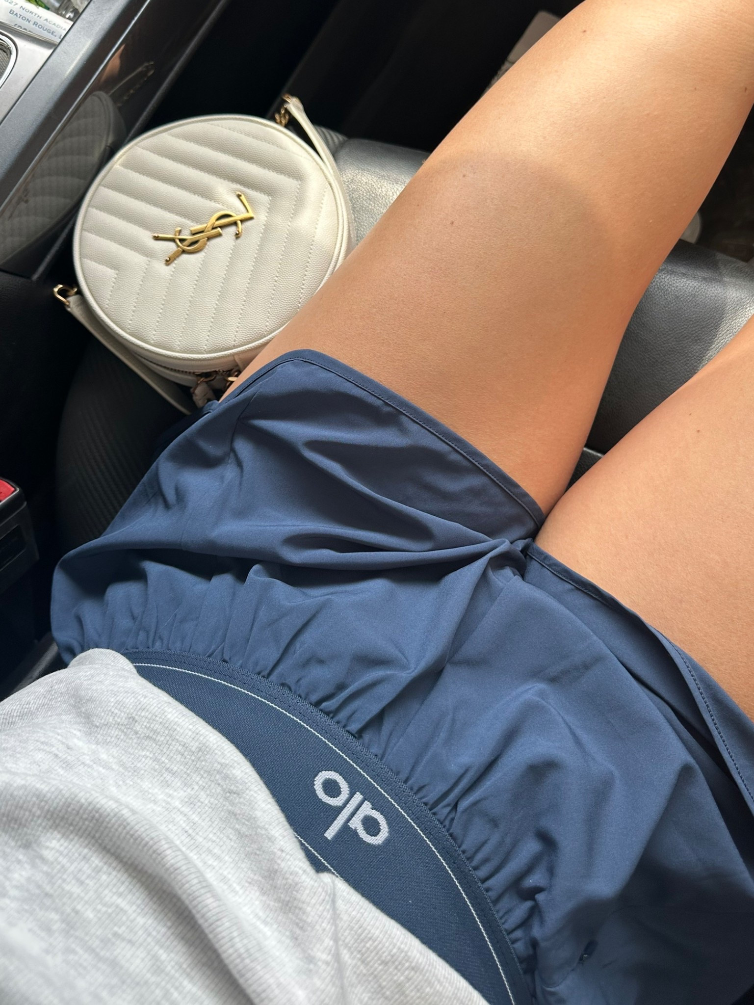 obsessed w these shorts

wearing size smalll
