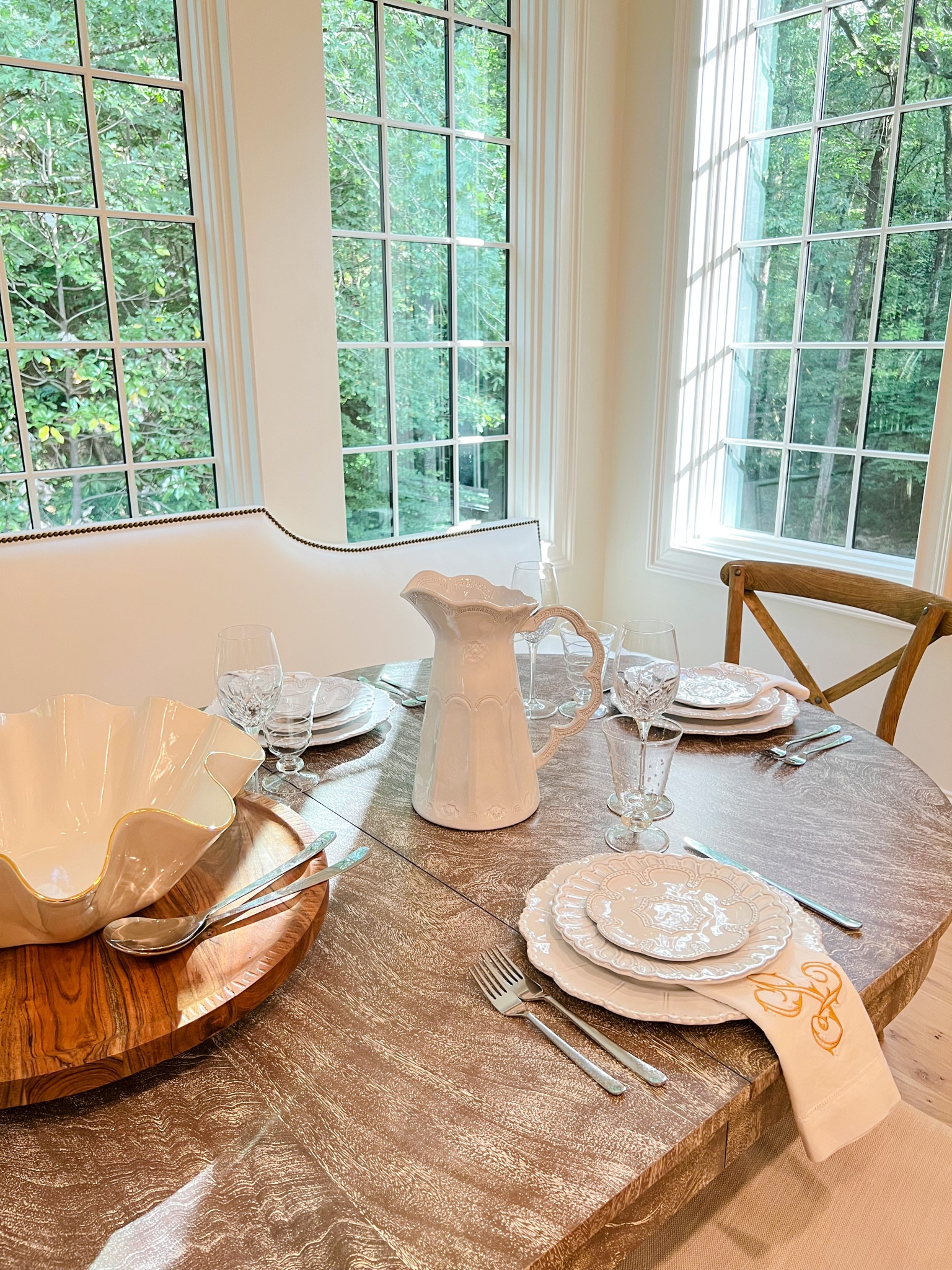 Everyday dinnerware to easy entertaining in seconds! I’m so excited for FALL dinner parties and holiday feasts! And the Bella Bianca collection from Arte Italica is the perfect fit for any occasion.  So easy to mix and match, and every combination of plates/bowls/chargers looks amazing. 

#LTKhome #LTKfamily #LTKSeasonal