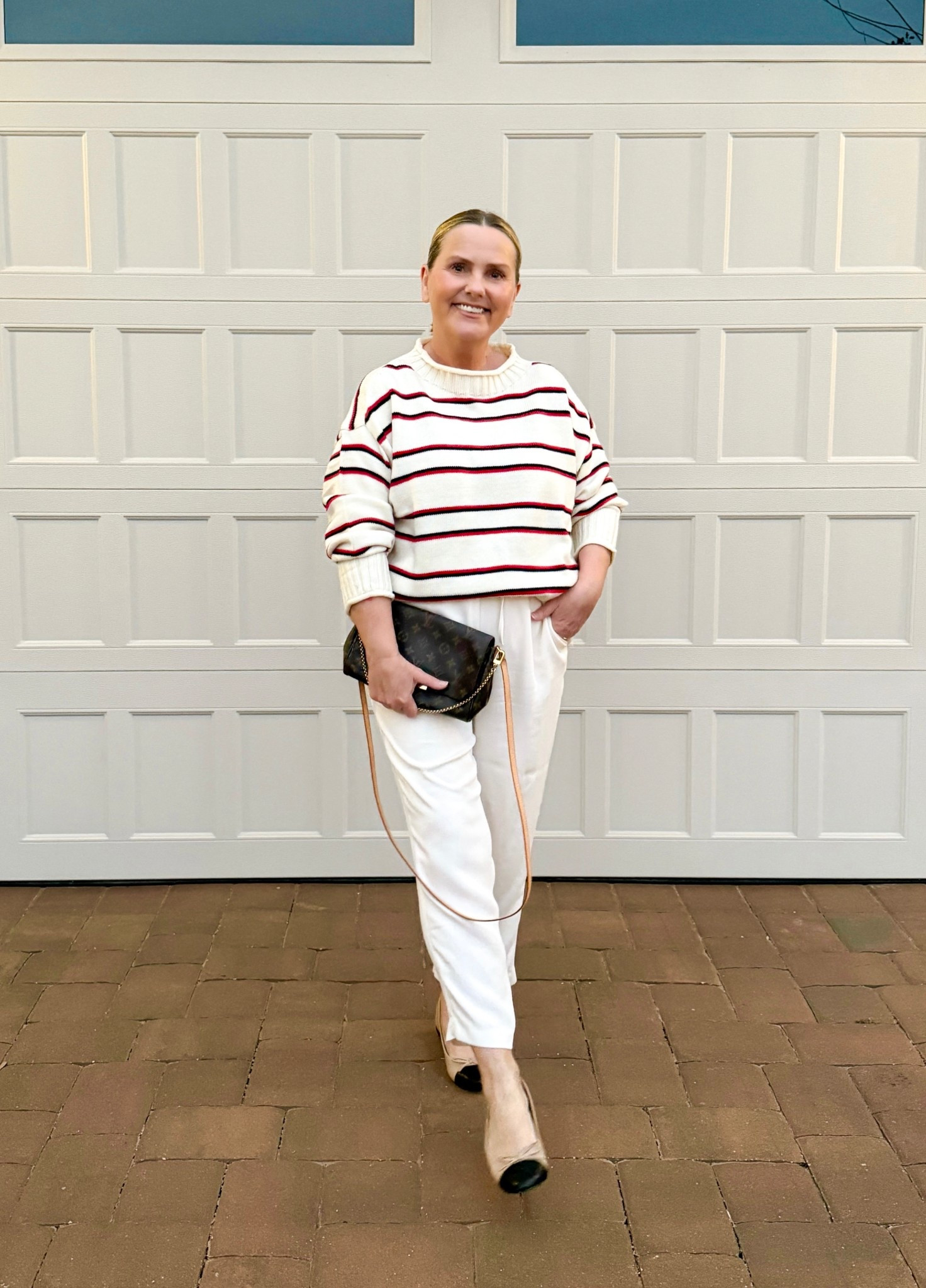 Light weight sweater, relaxed pants and ballet flats.


#LTKOver40 #LTKTravel