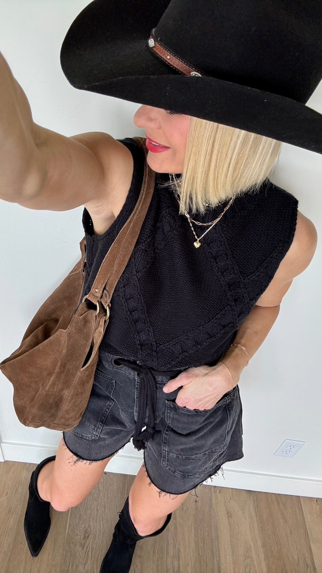 Western-inspired & effortlessly cool 🤎 This entire fit is giving laid-back luxe with just the right amount of edge.
Wearing my go-to Free People utility shorts (so comfy + perfectly worn-in) and the dreamiest Free People suede sling bag that pulls everything together. Add a chunky knit tank, black cowboy boots, and a wide-brim hat and you’ve got yourself a vibe.
🖤 Wearing size medium in the shorts.

#LTKunder100 #LTKfestival #FreePeopleStyle #WesternChic #LTKSeasonal #LTKsummerstyle #OOTD #LTKEverydayStyle #LTKfitcheck

#LTKOver40 #LTKParties #LTKSeasonal