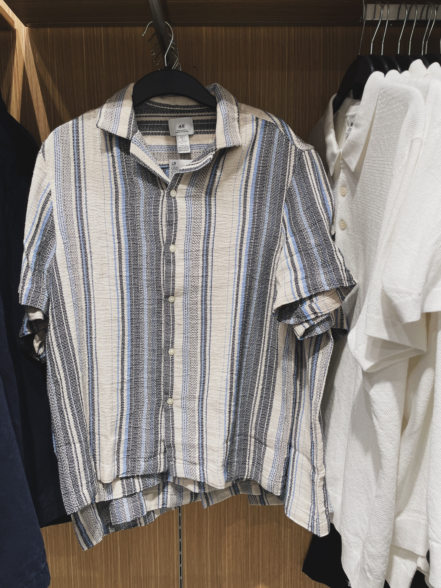 H&M, H&M new arrivals, H&M men, sprin, new arrivals, mens resort wear, textured button down, casual mens

#LTKstyletip #LTKmens #LTKfindsunder50