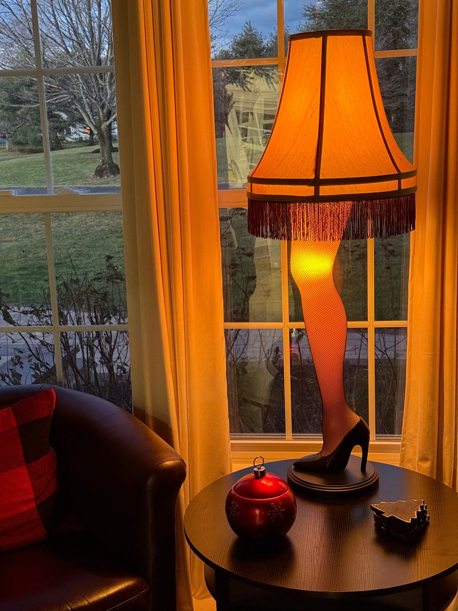 This is EXACTLY what your front window needs #holidaygiftguide #achristmasstory #accessory #leglamp 

#LTKGiftGuide #LTKHoliday #LTKSeasonal