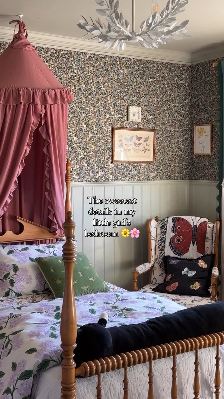 I’ve always dreamed of creating a space like this for her -even before she was here- soft, cozy, and a little magical. And now getting to do it for her (and in a way, for little me too) feels so special 🥹 A room that is growing with her. 

Her bedding from @thecompanystore became the starting point. I change her duvet cover from time to time, and I love being able to mix and match, everything goes.
This room is filled with so much love… truly a dream come true 🤍✨

Comment DETAILS if you’d like me to share some of my favorite bedding layering options and room sources. 

#kidsrooms #housetohome #Companyfamily #TCSpartner #thecompanystore