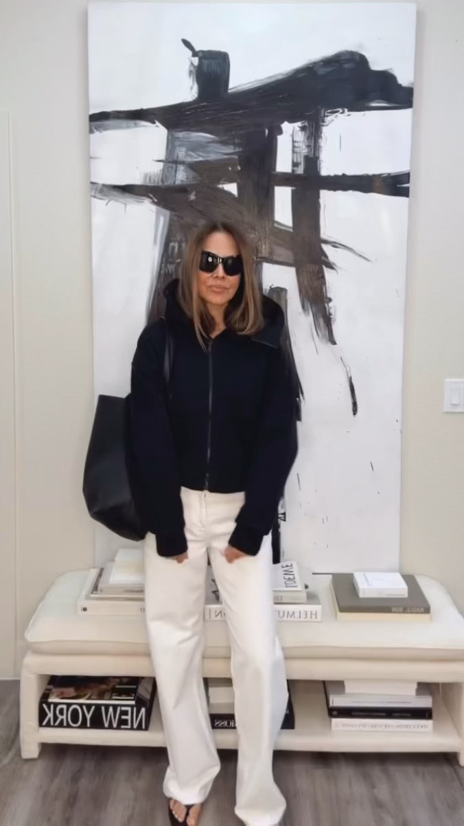 Casual outfit 

Spring fashion, spring outfit ideas, how to style white tee, jeans,

#LTKgrwm #LTKootd #LTKdayinmylife