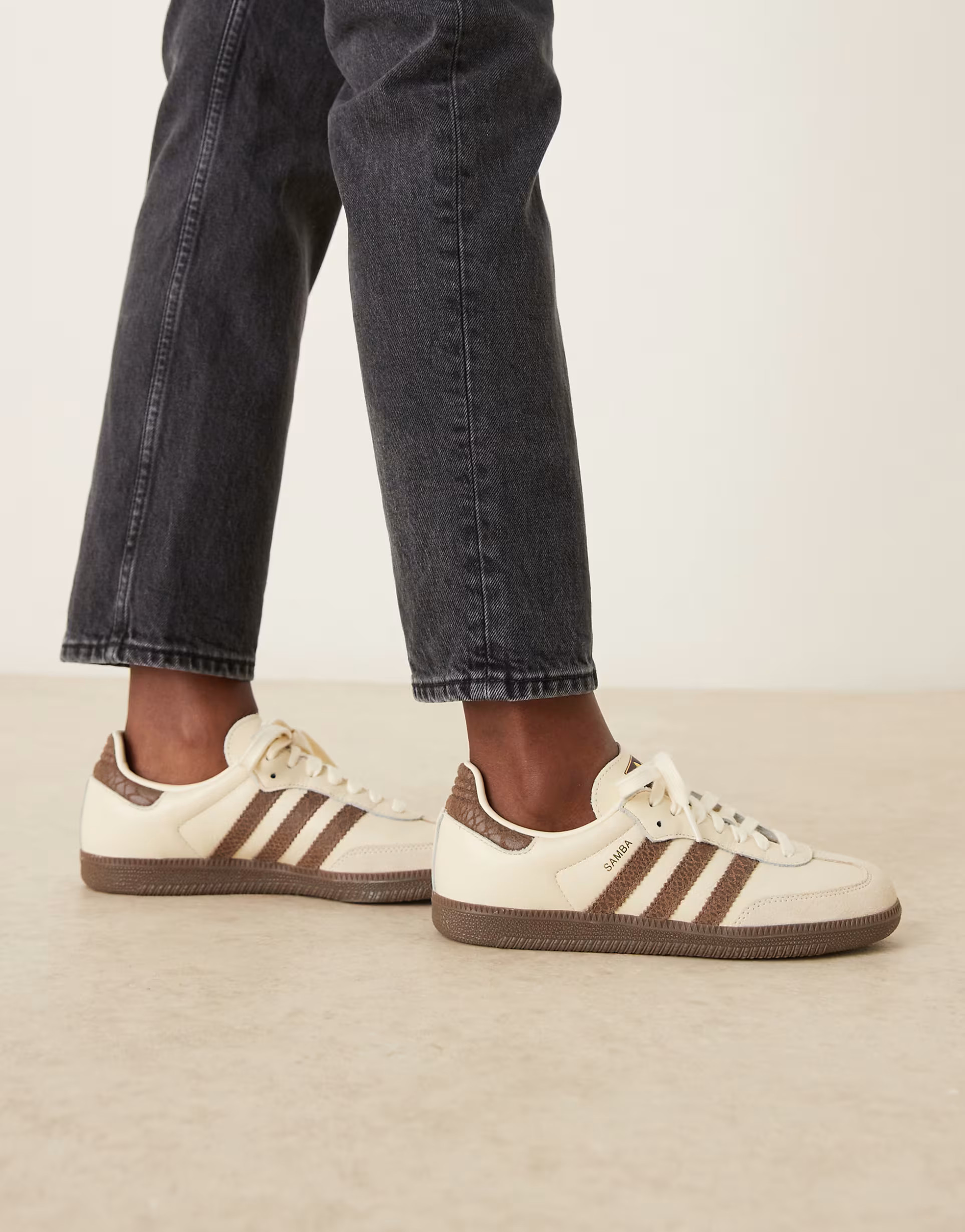 adidas Originals Samba OG sneakers in off white and brown | ASOS (Global)