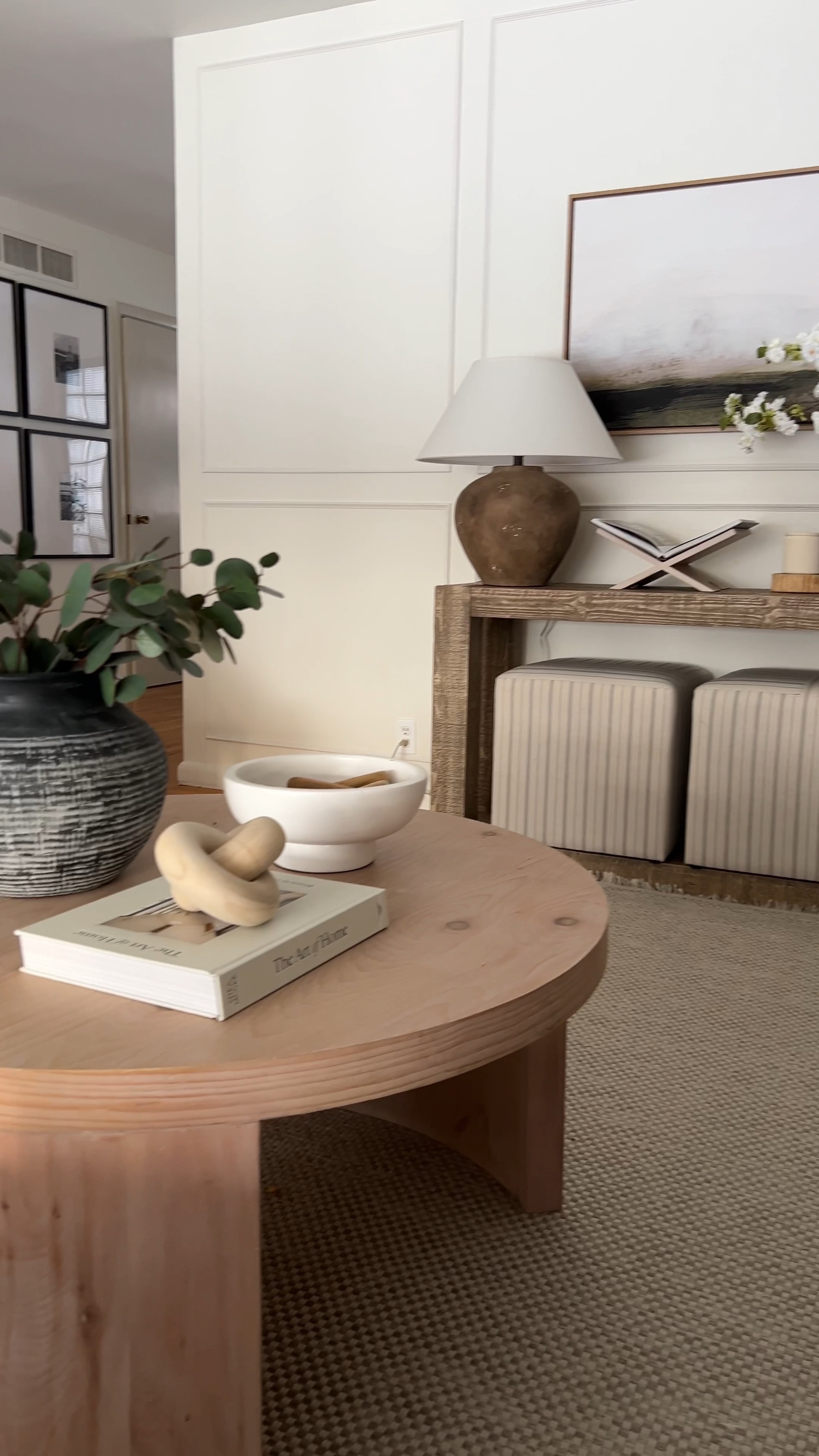 Style my living room with me



#LTKSeasonal #LTKVideo #LTKhome