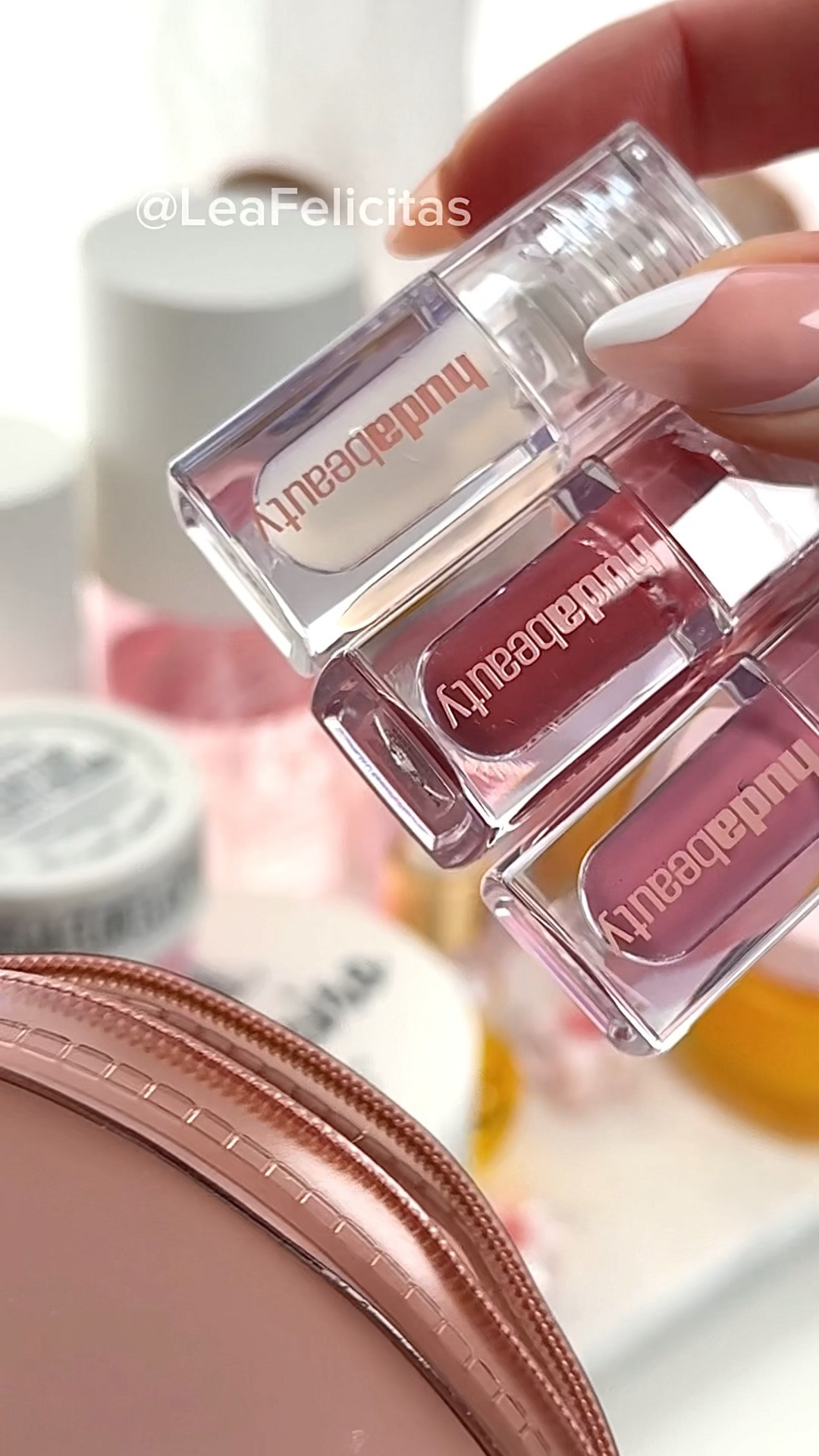 The thickest and glossiest lip gloss and the cutest mini makeup set 🌸💕✨

#LTKBeauty #LTKGiftGuide #LTKFindsUnder50