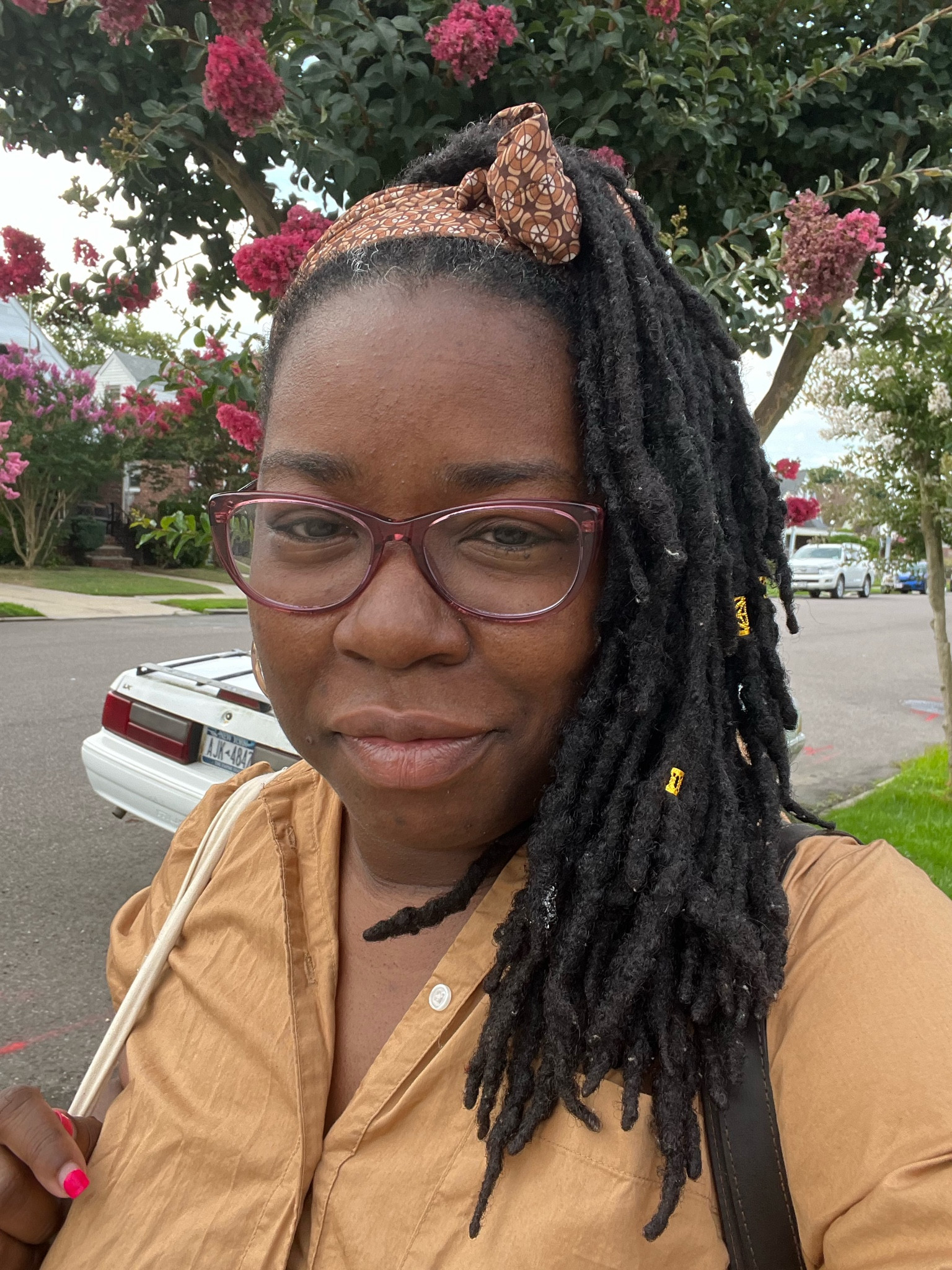 Good morning ☀️ 

Make it a great one! 

Living my life like it’s golden in my Old Navy shirt dress. It’s super lightweight and comfortable on a deceptively hot day. #shopdeescloset #shopaholicscloset

#LTKStyleTip #LTKFindsUnder50