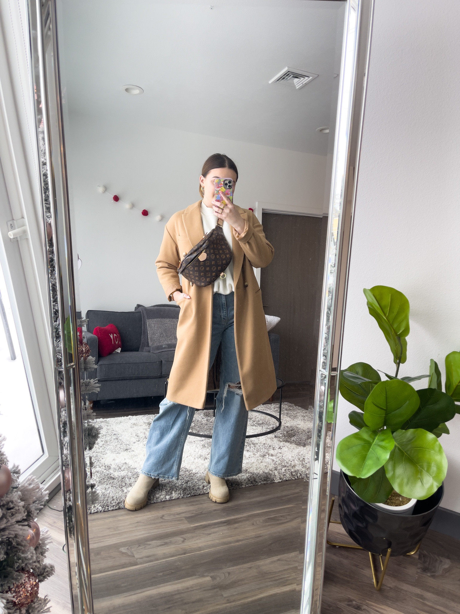 Elevated casual winter outfit idea! Featuring a long coat and Chelsea boots

I’m wearing a size 8 coat, a small sweater and size 9 boots

#LTKstyletip #LTKunder100 #LTKSeasonal